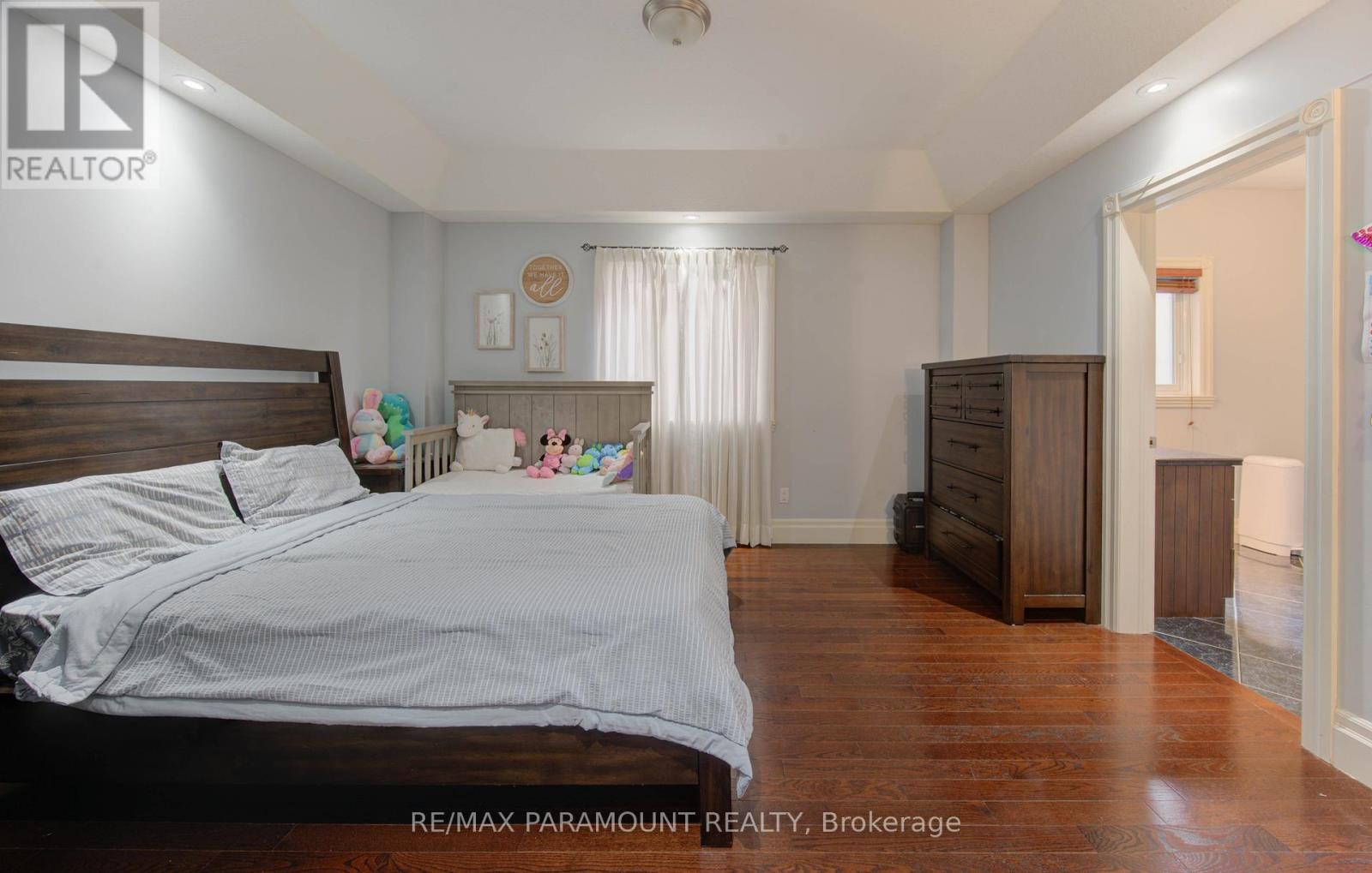 7 Mariposa Court, Kitchener, Ontario  N2E 4A9 - Photo 19 - X12545624