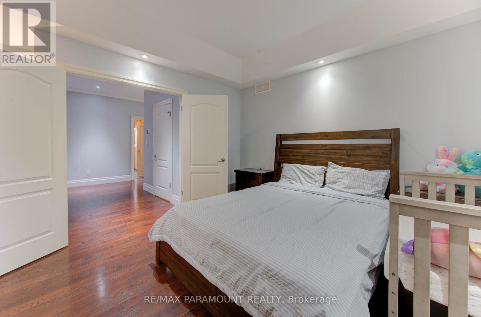 7 Mariposa Court, Kitchener, Ontario  N2E 4A9 - Photo 20 - X12545624