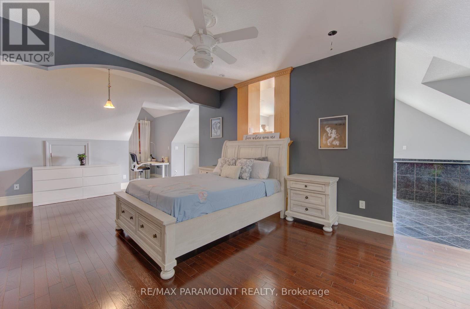 7 Mariposa Court, Kitchener, Ontario  N2E 4A9 - Photo 25 - X12545624