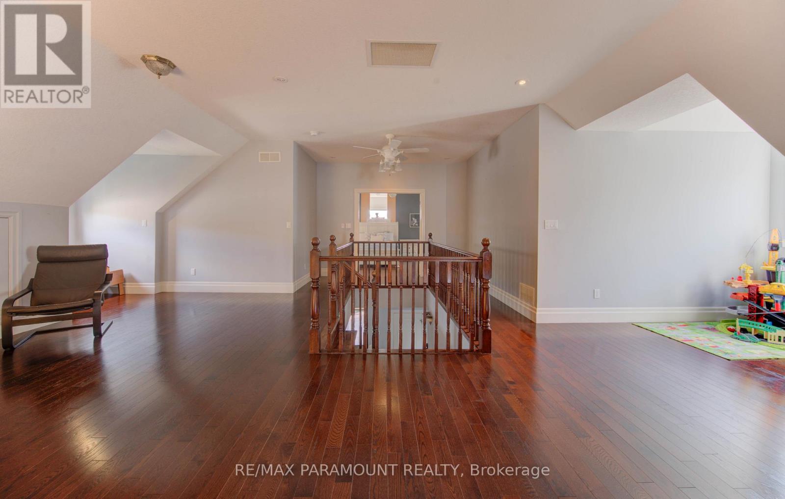 7 Mariposa Court, Kitchener, Ontario  N2E 4A9 - Photo 36 - X12545624