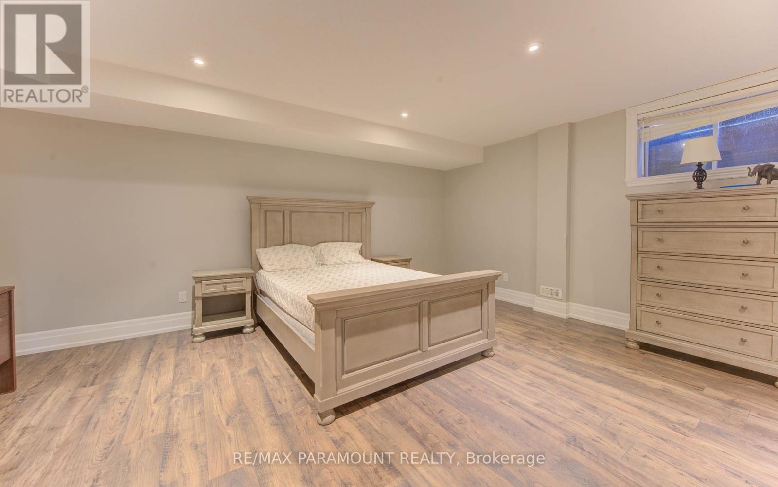 7 Mariposa Court, Kitchener, Ontario  N2E 4A9 - Photo 38 - X12545624