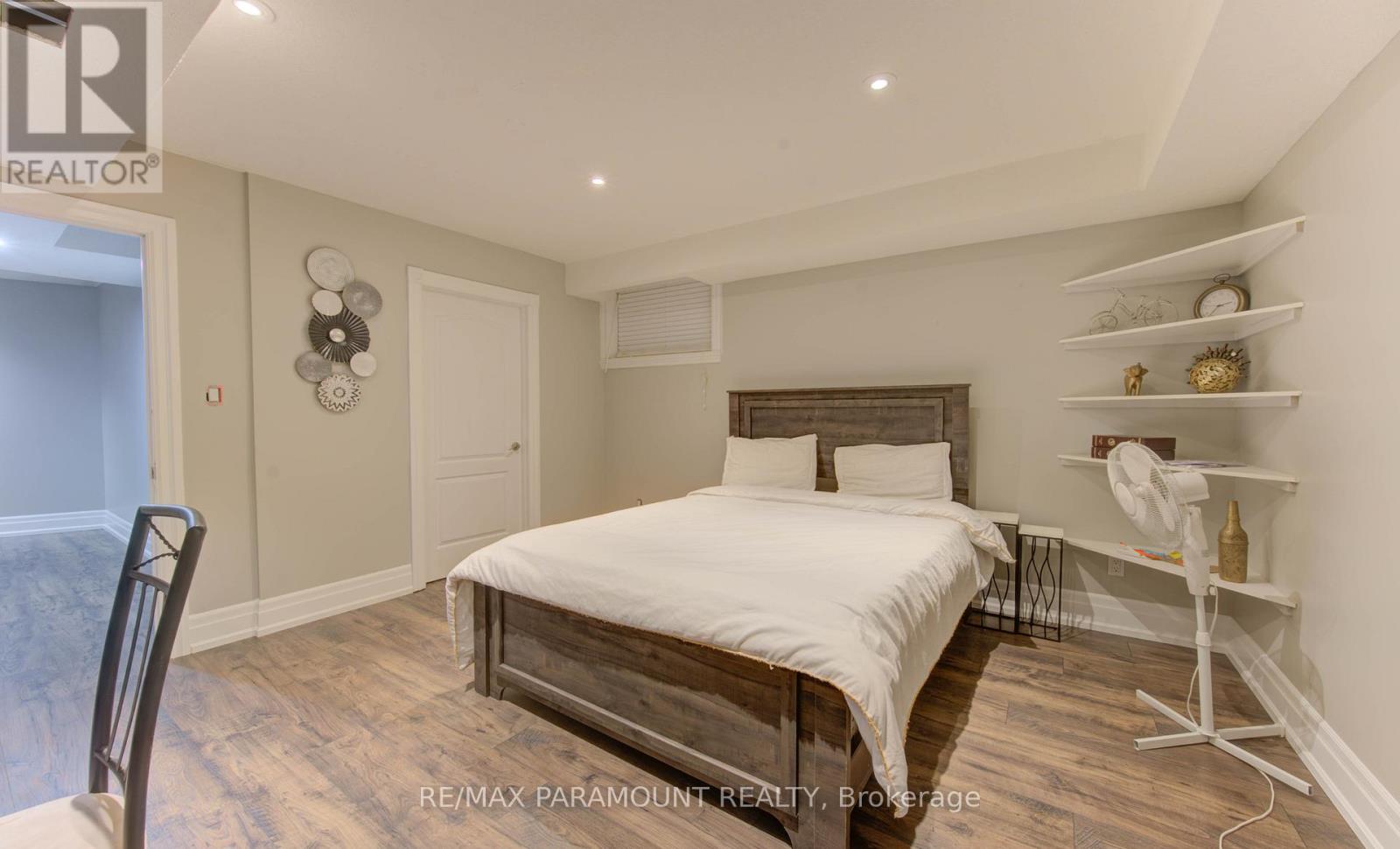 7 Mariposa Court, Kitchener, Ontario  N2E 4A9 - Photo 40 - X12545624