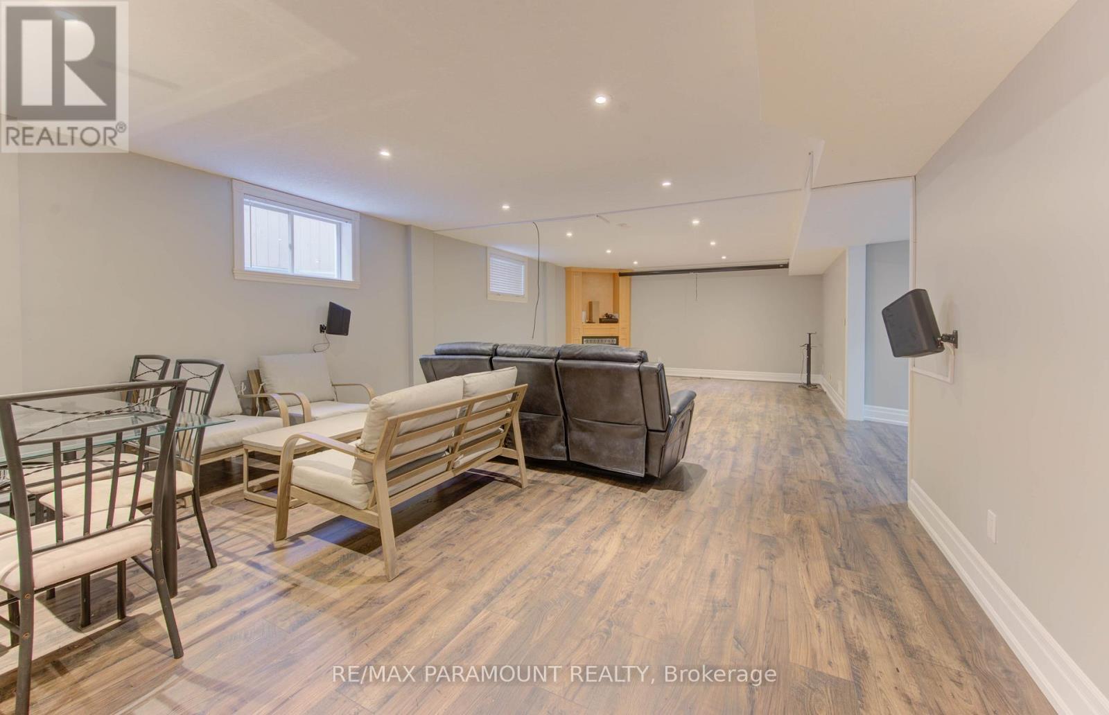 7 Mariposa Court, Kitchener, Ontario  N2E 4A9 - Photo 44 - X12545624