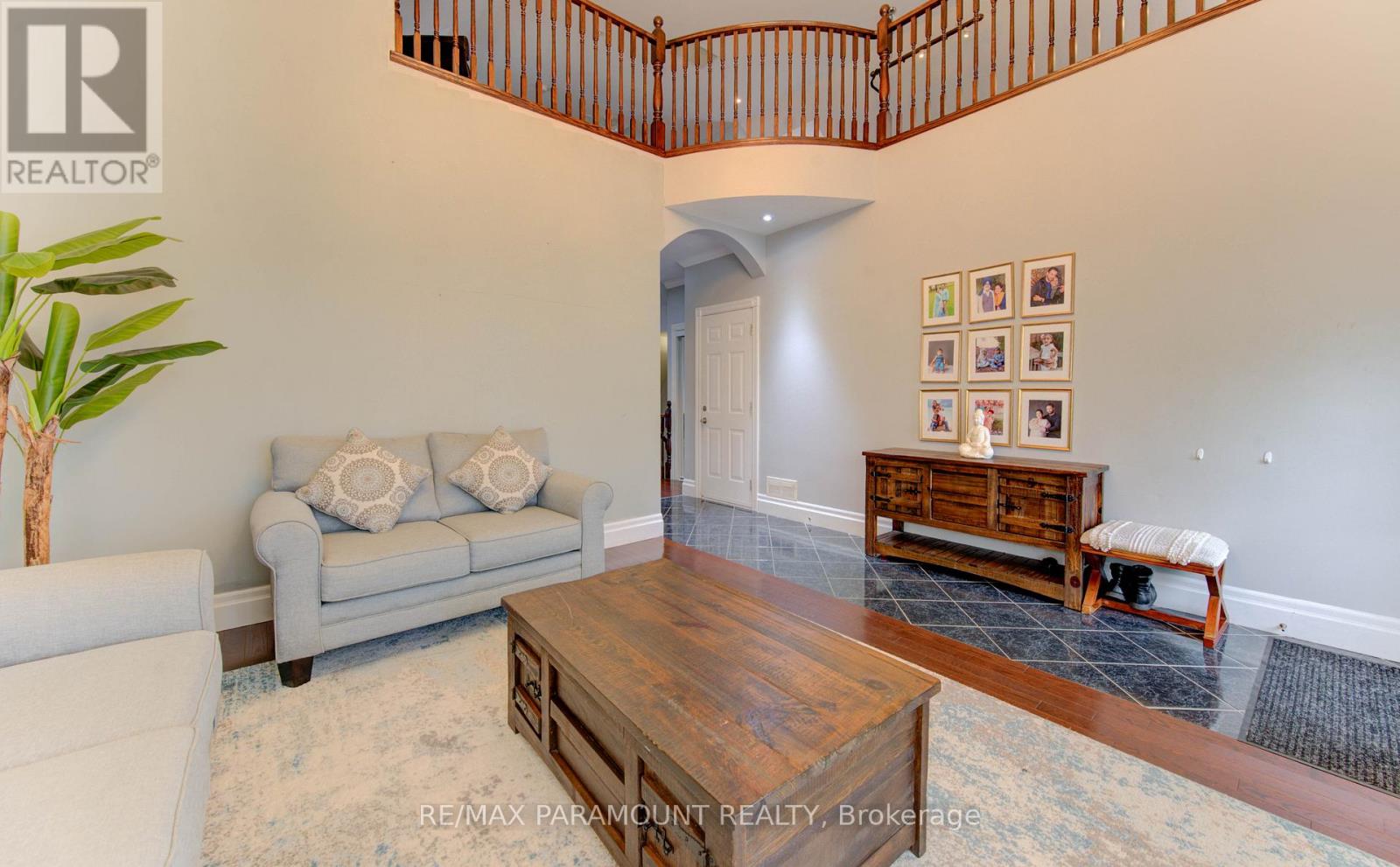 7 Mariposa Court, Kitchener, Ontario  N2E 4A9 - Photo 6 - X12545624