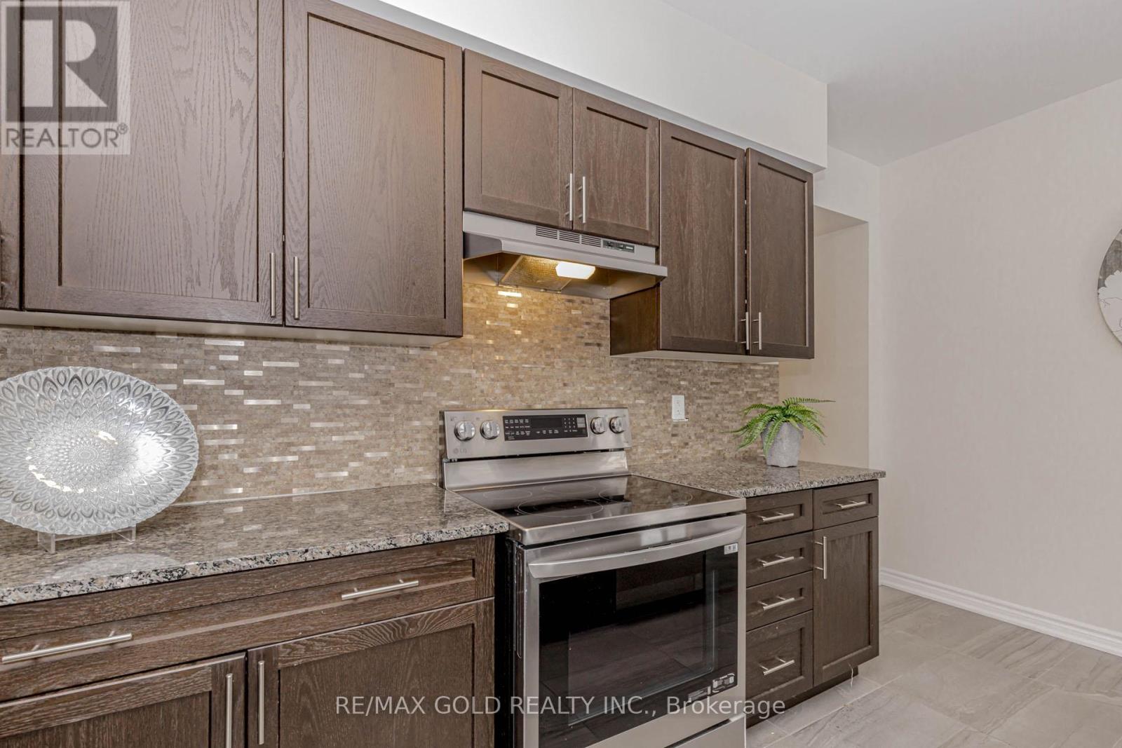 4 Heming Street, Brant, Ontario  N3L 0M5 - Photo 13 - X12545690