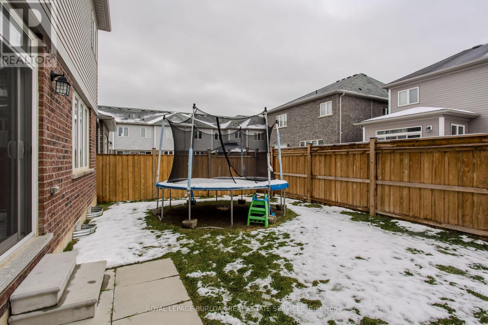 39 Mcwatters Street, Hamilton, Ontario  L0R 1C0 - Photo 38 - X12545708