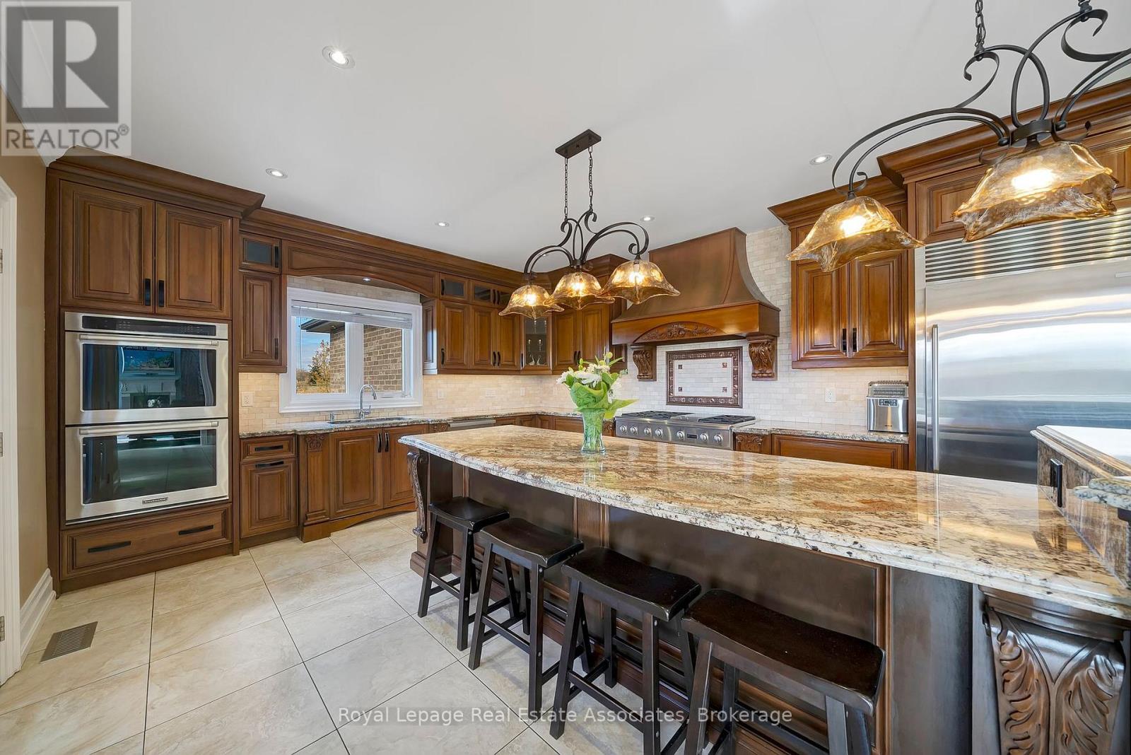 1130 Ridge Road, Hamilton, Ontario  L8J 2X5 - Photo 12 - X12545718