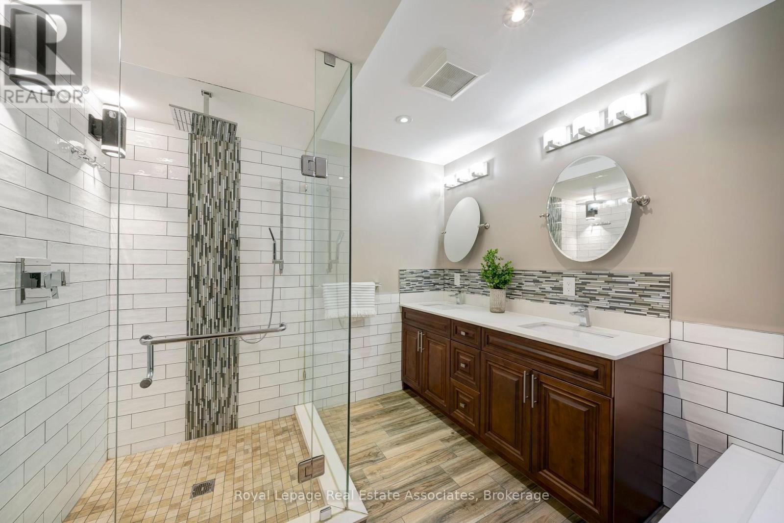 1130 Ridge Road, Hamilton, Ontario  L8J 2X5 - Photo 32 - X12545718