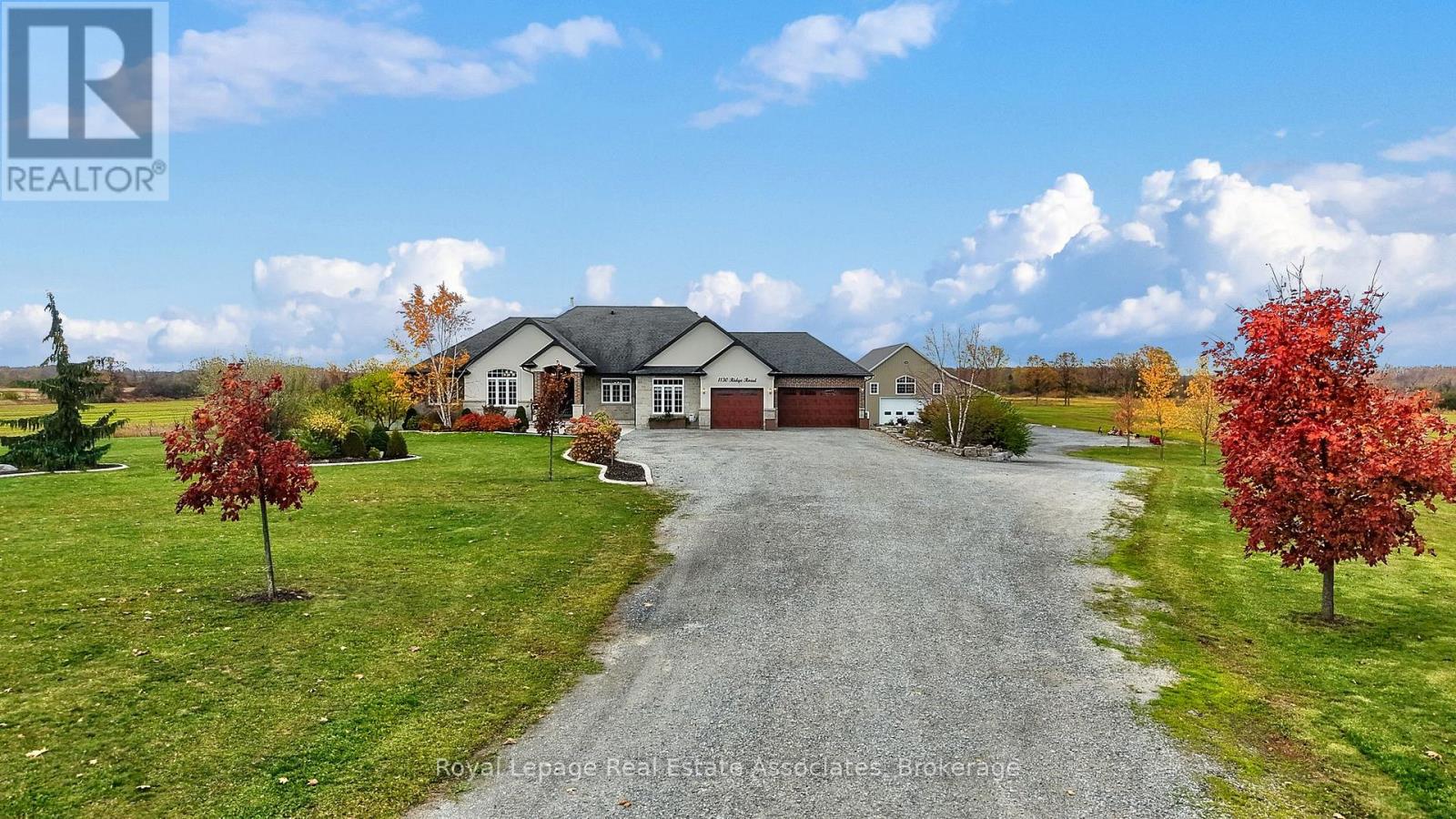 1130 Ridge Road, Hamilton, Ontario  L8J 2X5 - Photo 4 - X12545718