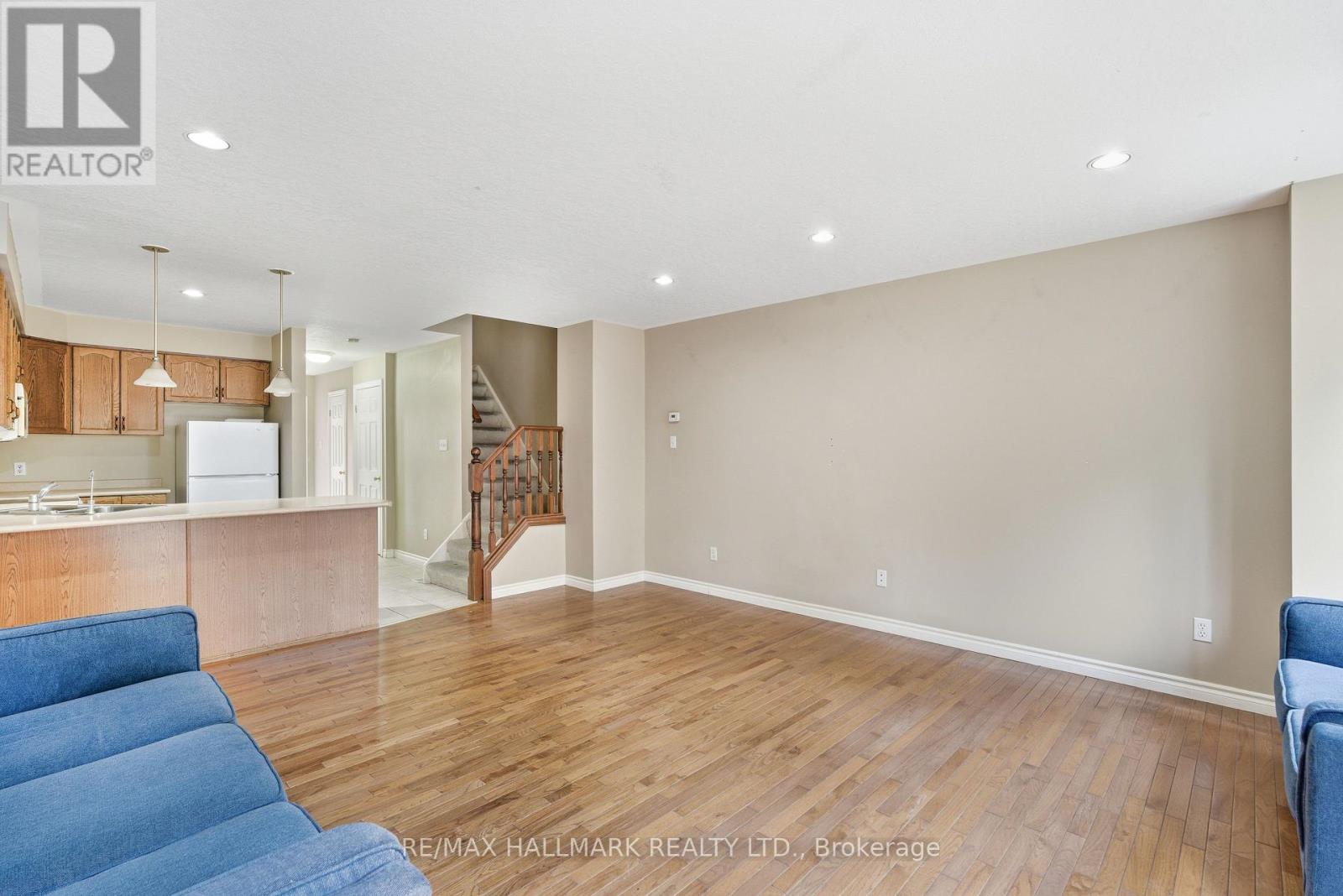 182 Kingswood Drive, Kitchener, Ontario  N2E 1S9 - Photo 12 - X12545762