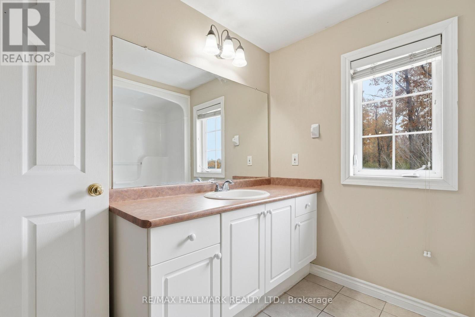 182 Kingswood Drive, Kitchener, Ontario  N2E 1S9 - Photo 15 - X12545762