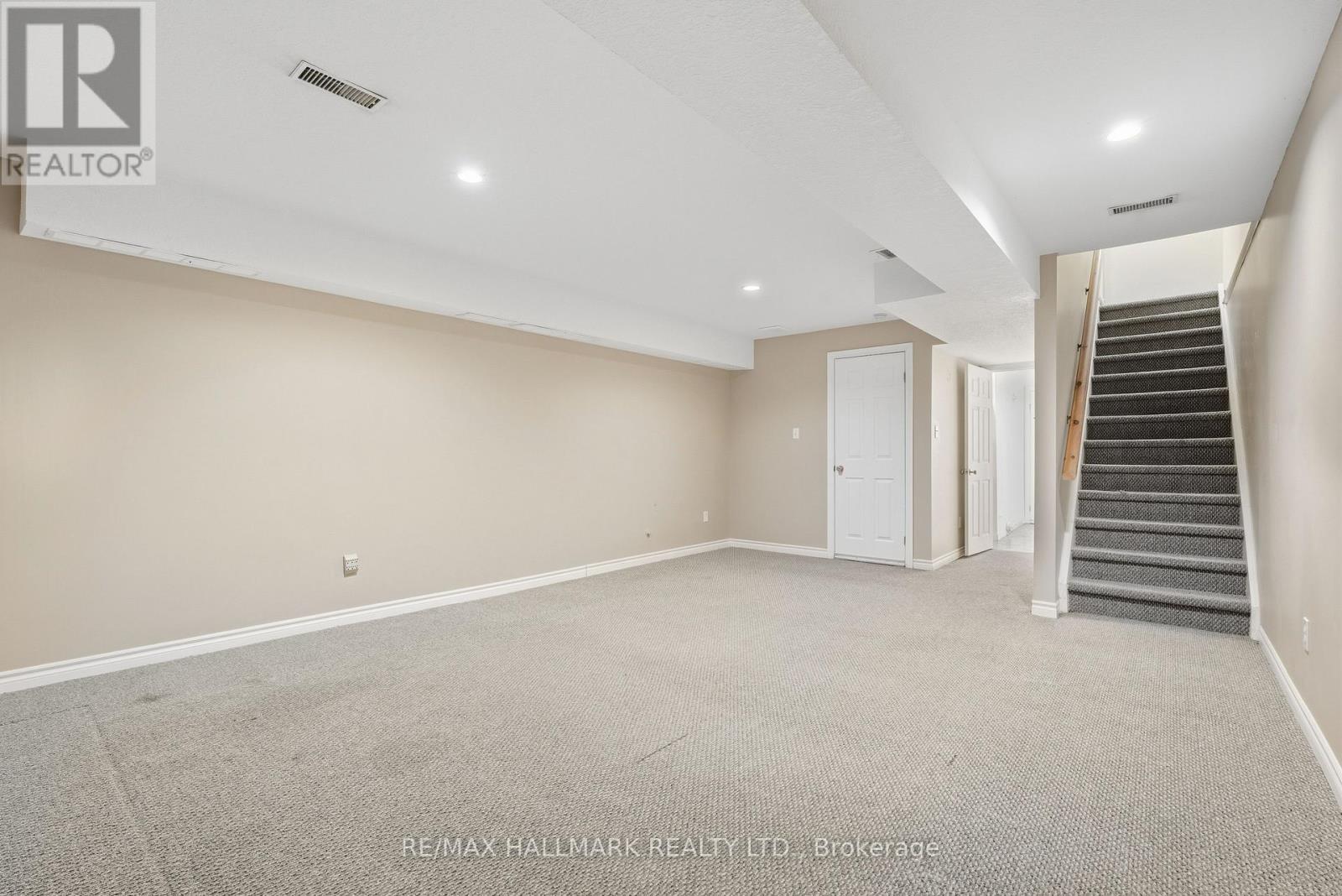 182 Kingswood Drive, Kitchener, Ontario  N2E 1S9 - Photo 28 - X12545762