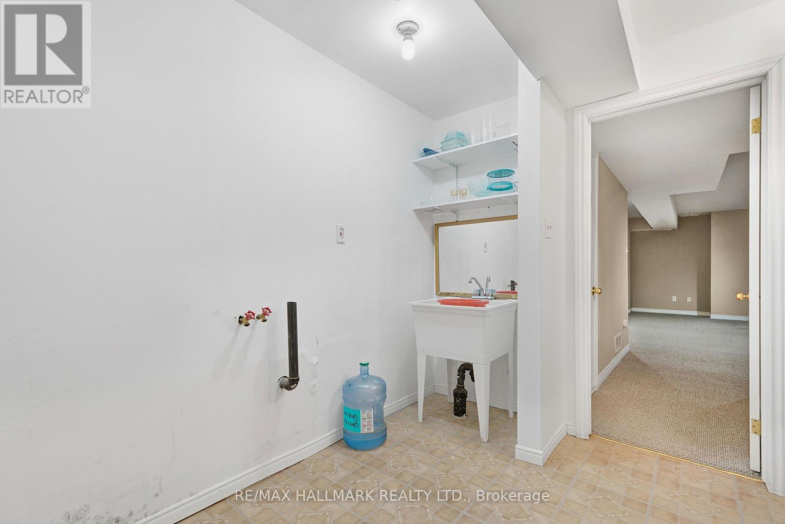 182 Kingswood Drive, Kitchener, Ontario  N2E 1S9 - Photo 31 - X12545762