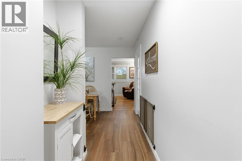 38 Golden Orchard Drive, Hamilton, Ontario L9C 6J5 - Photo 6 - 40788337