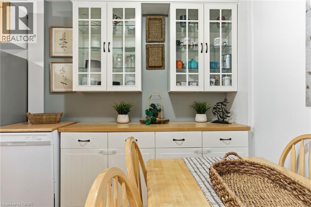 38 Golden Orchard Drive, Hamilton, Ontario L9C 6J5 - Photo 8 - 40788337