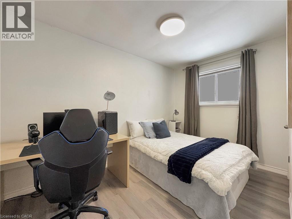 238 Kent Crescent, Burlington, Ontario L7L 4T1 - Photo 14 - 40788285