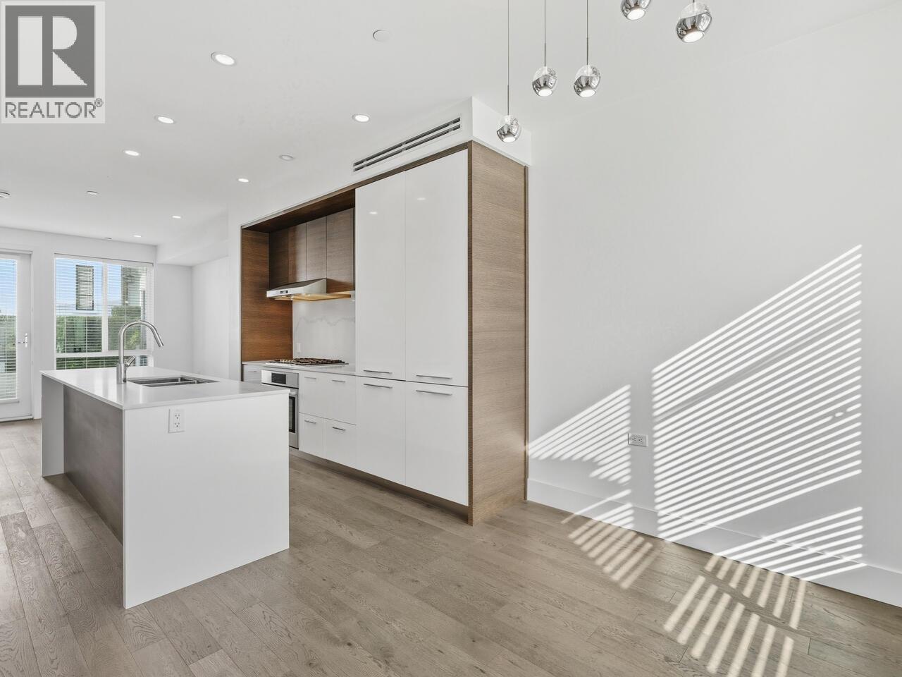 7837 Manitoba Street, Vancouver, British Columbia  V5X 0G9 - Photo 3 - R3067458