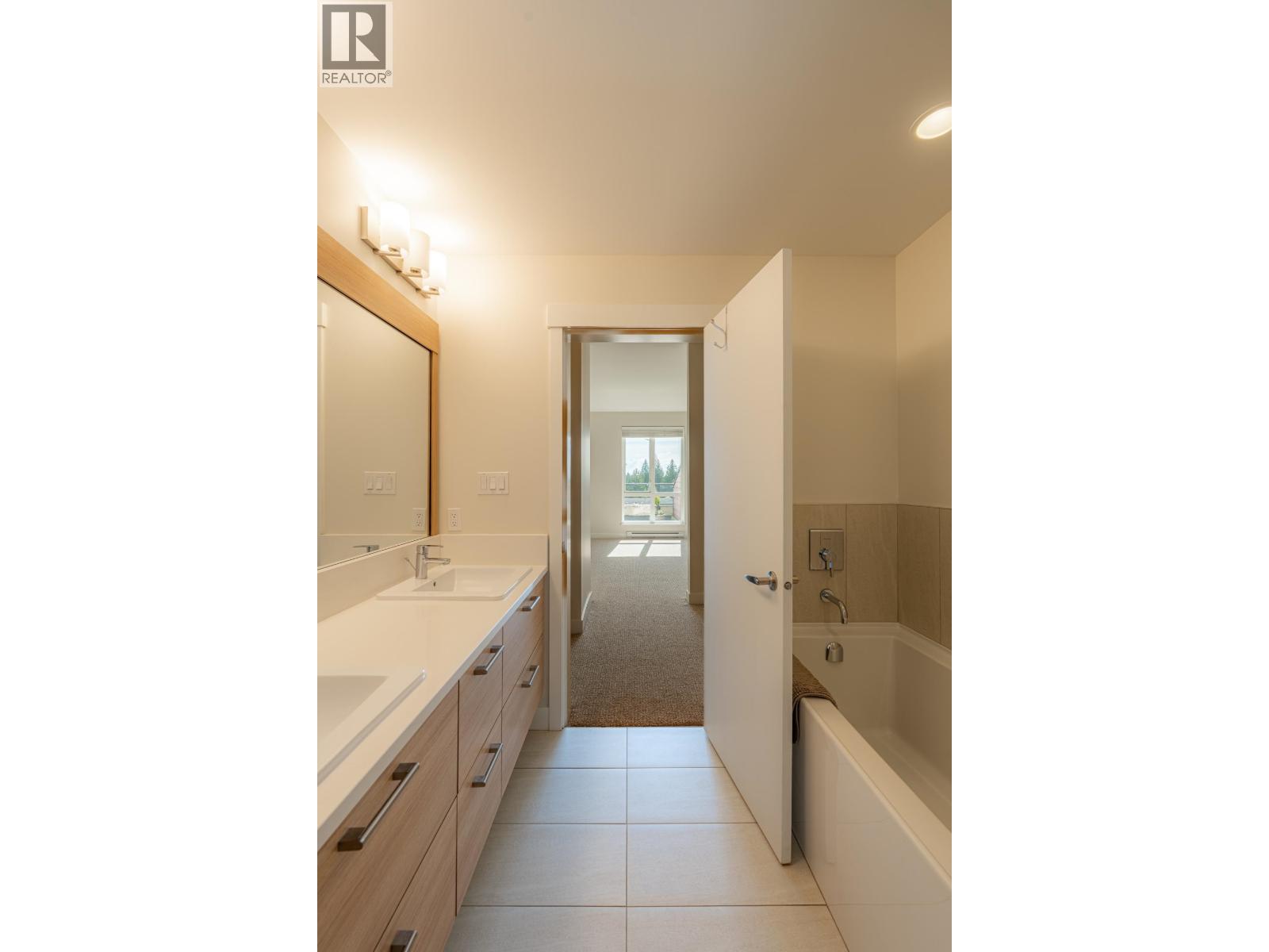 208 875 Gibsons Way, Gibsons, British Columbia V0N 1V0 - Photo 26 - R3067469