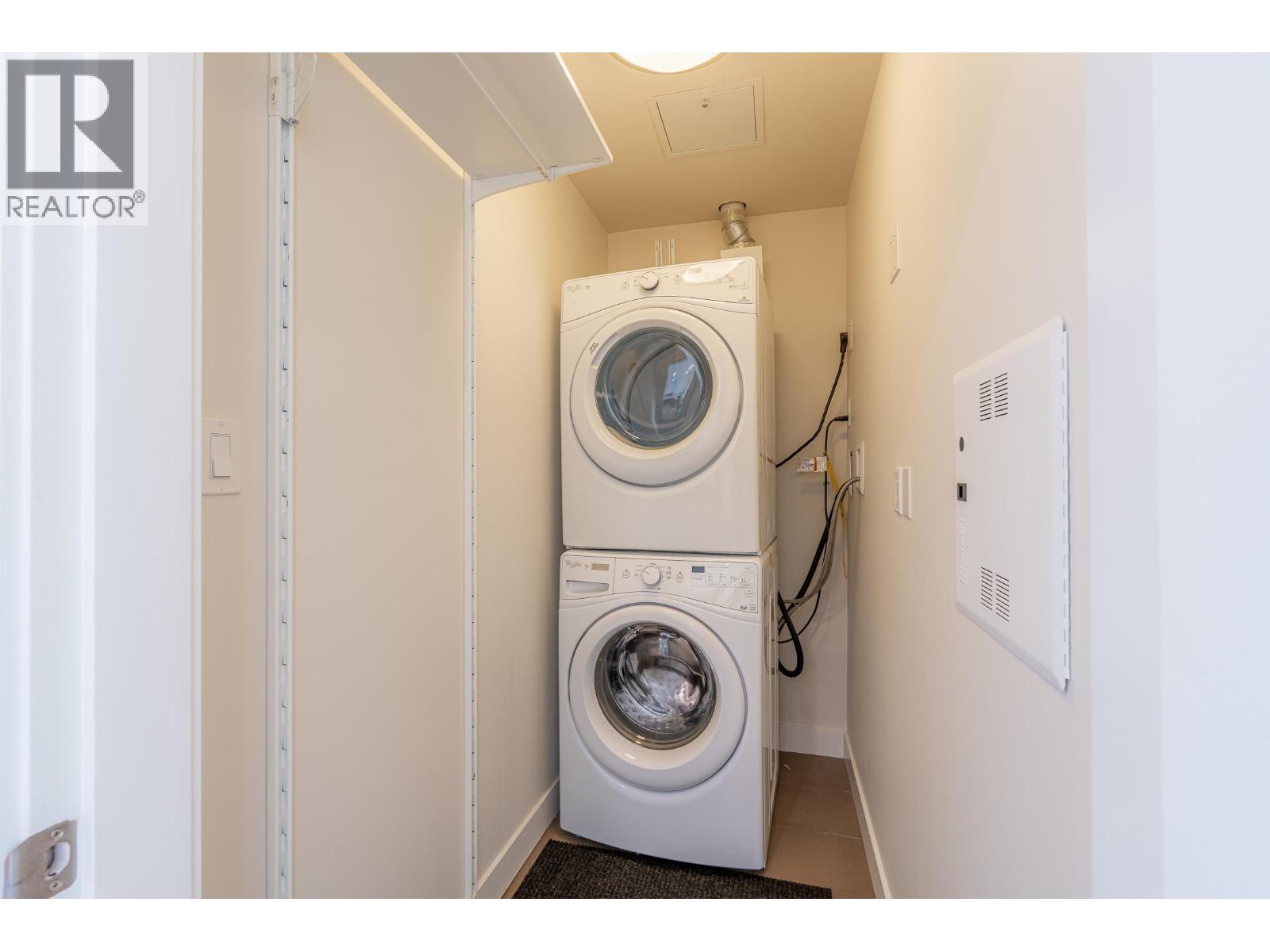 208 875 Gibsons Way, Gibsons, British Columbia V0N 1V0 - Photo 29 - R3067469