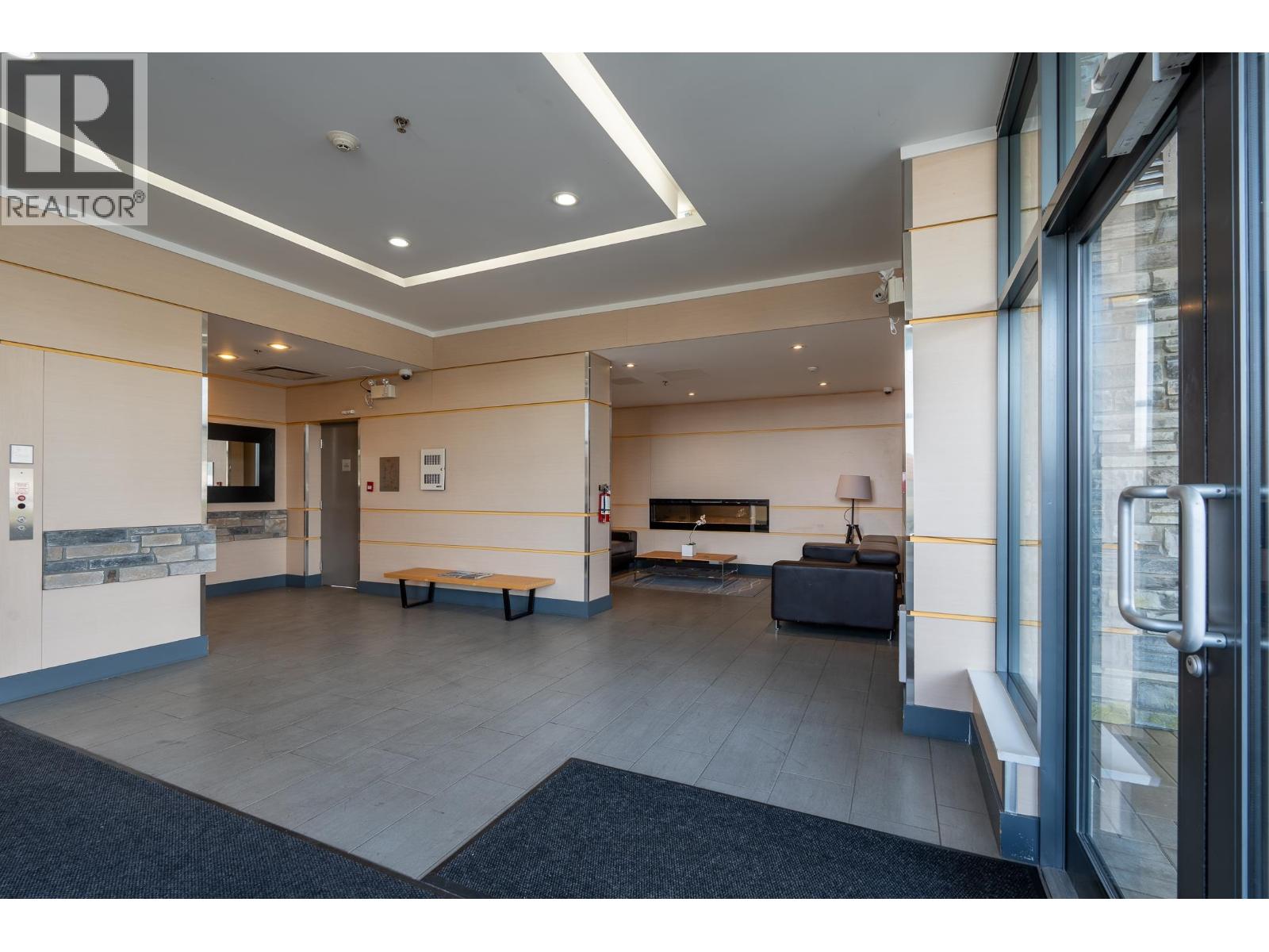 208 875 Gibsons Way, Gibsons, British Columbia V0N 1V0 - Photo 34 - R3067469