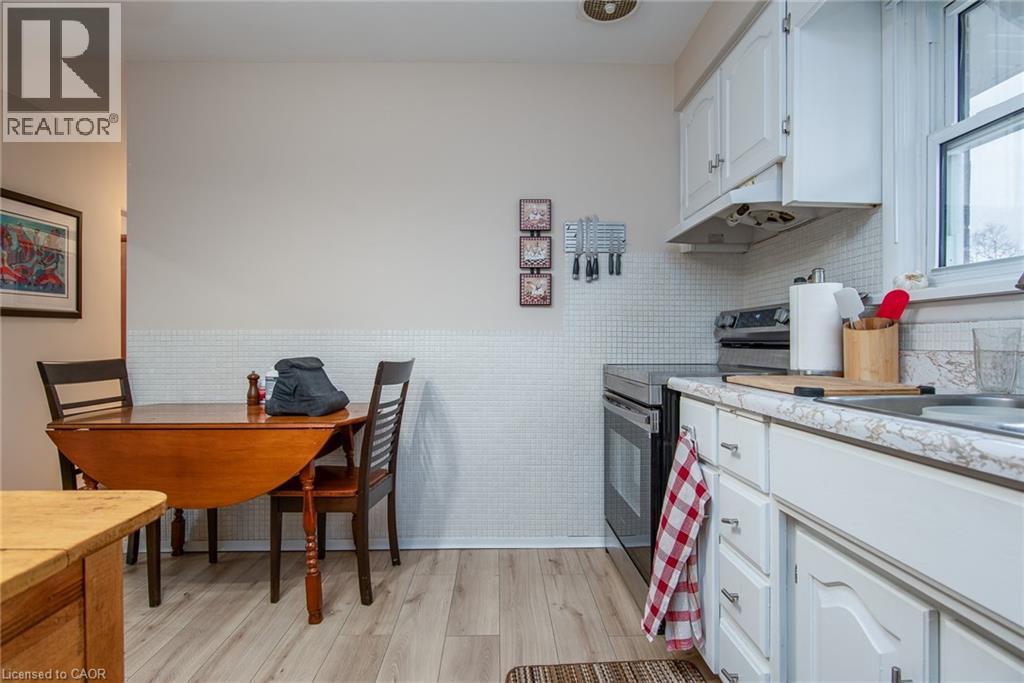 20 Delmar Boulevard, Guelph, Ontario  N1E 2K8 - Photo 17 - 40772421