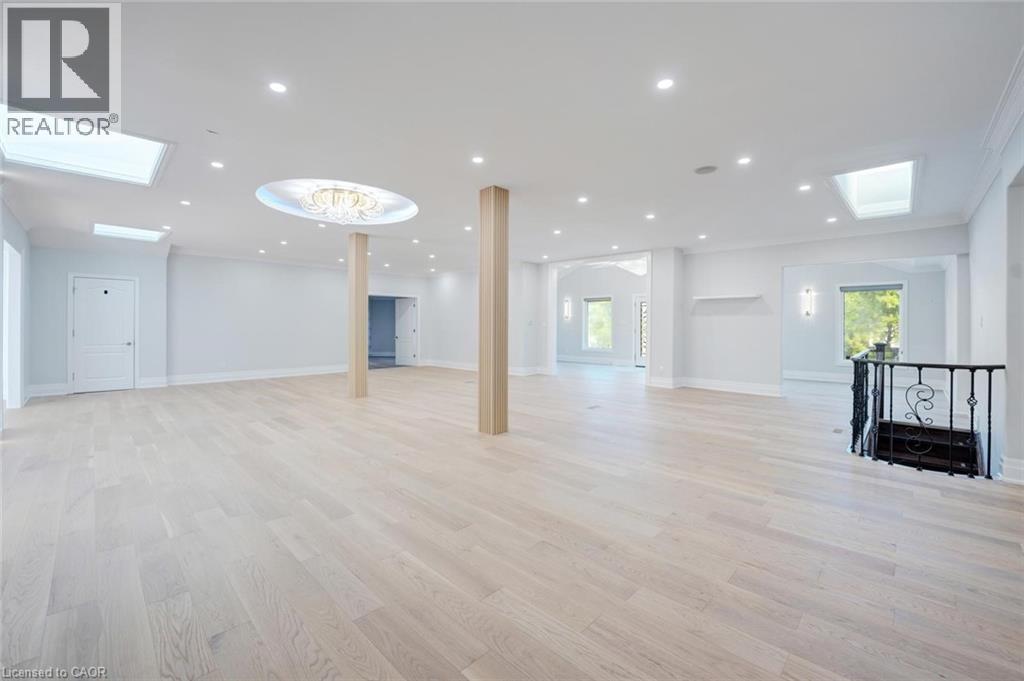 8 Ridgewood Drive, Richmond Hill, Ontario L4E 3M1 - Photo 7 - 40775929