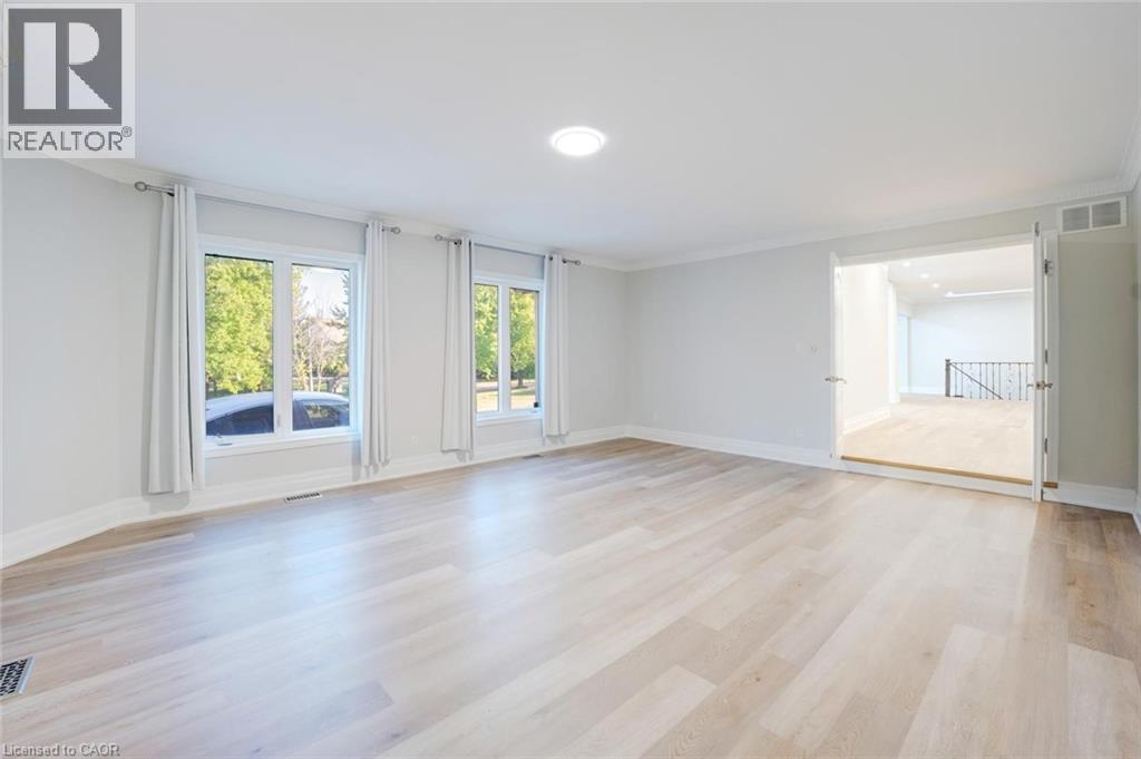 8 Ridgewood Drive, Richmond Hill, Ontario L4E 3M1 - Photo 9 - 40775929