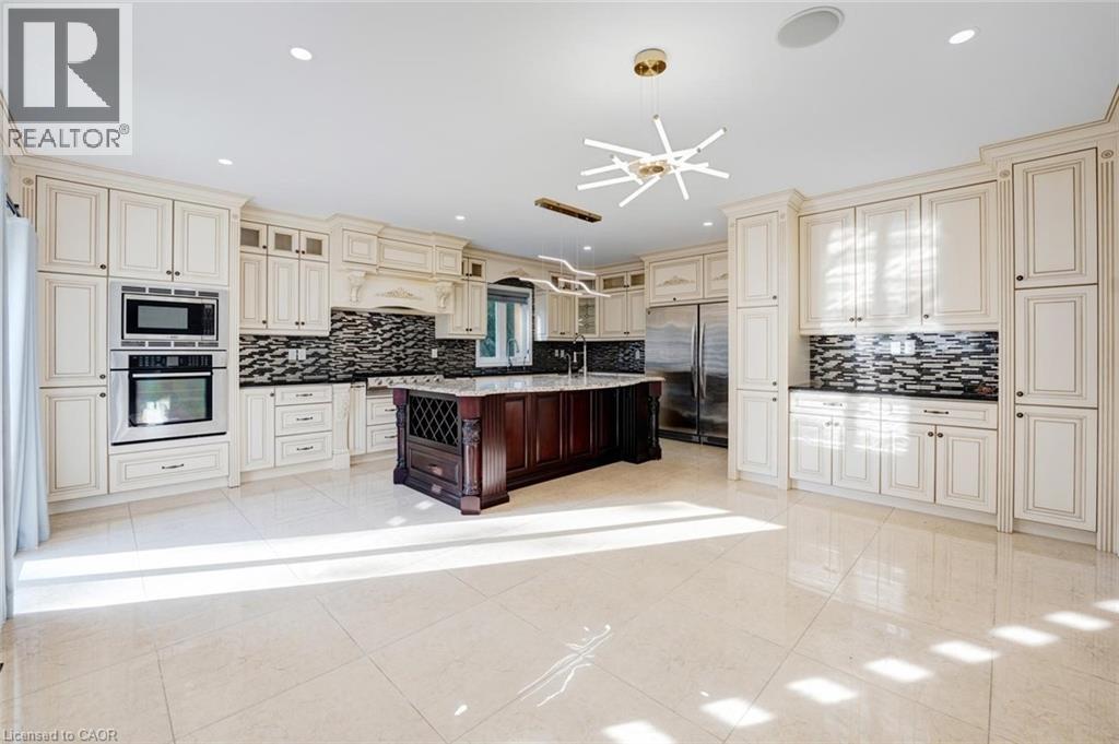 8 Ridgewood Drive, Richmond Hill, Ontario L4E 3M1 - Photo 18 - 40775929