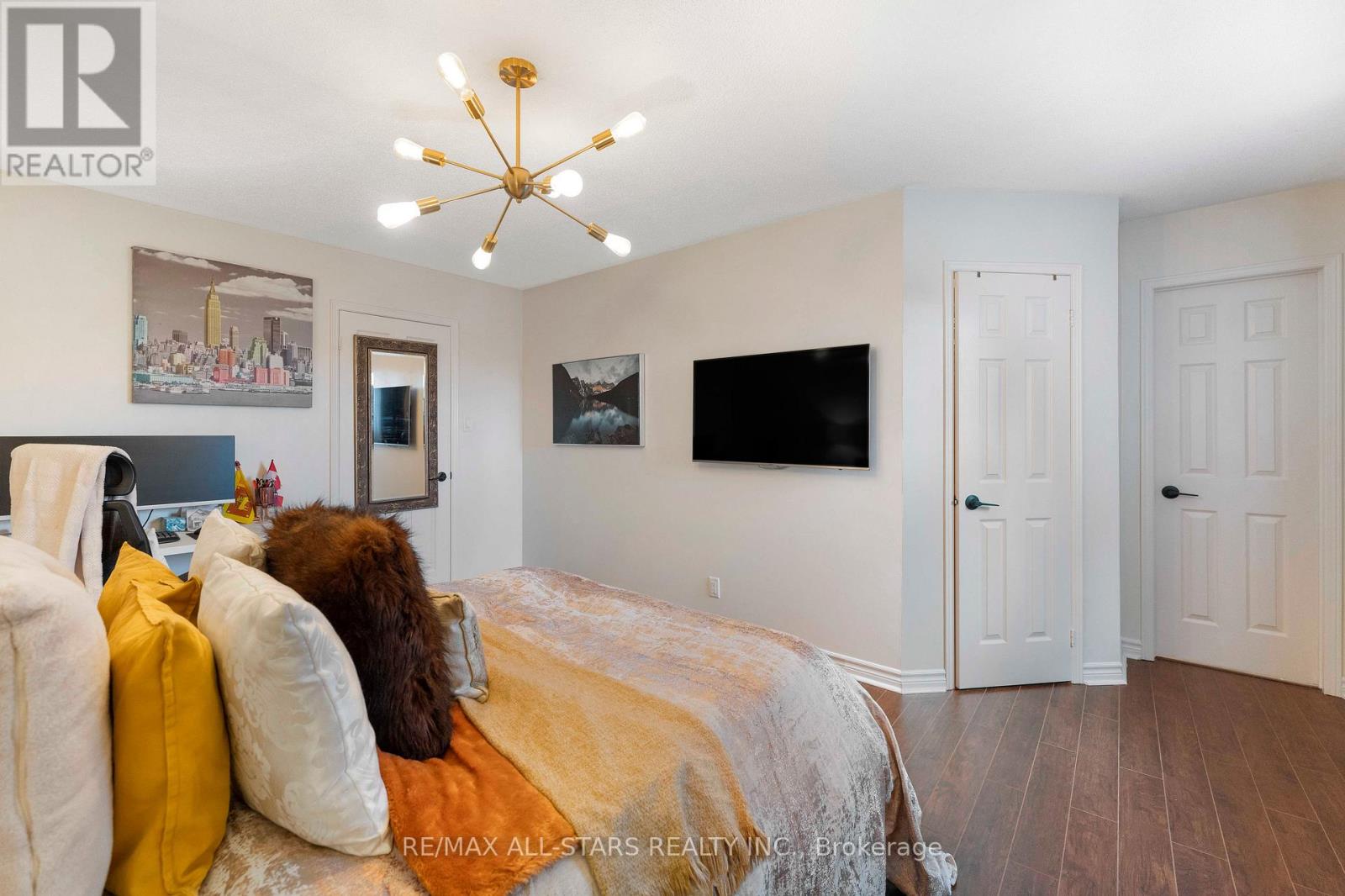 39 Kyle Crescent, Georgina, Ontario  L4P 3P5 - Photo 23 - N12545478