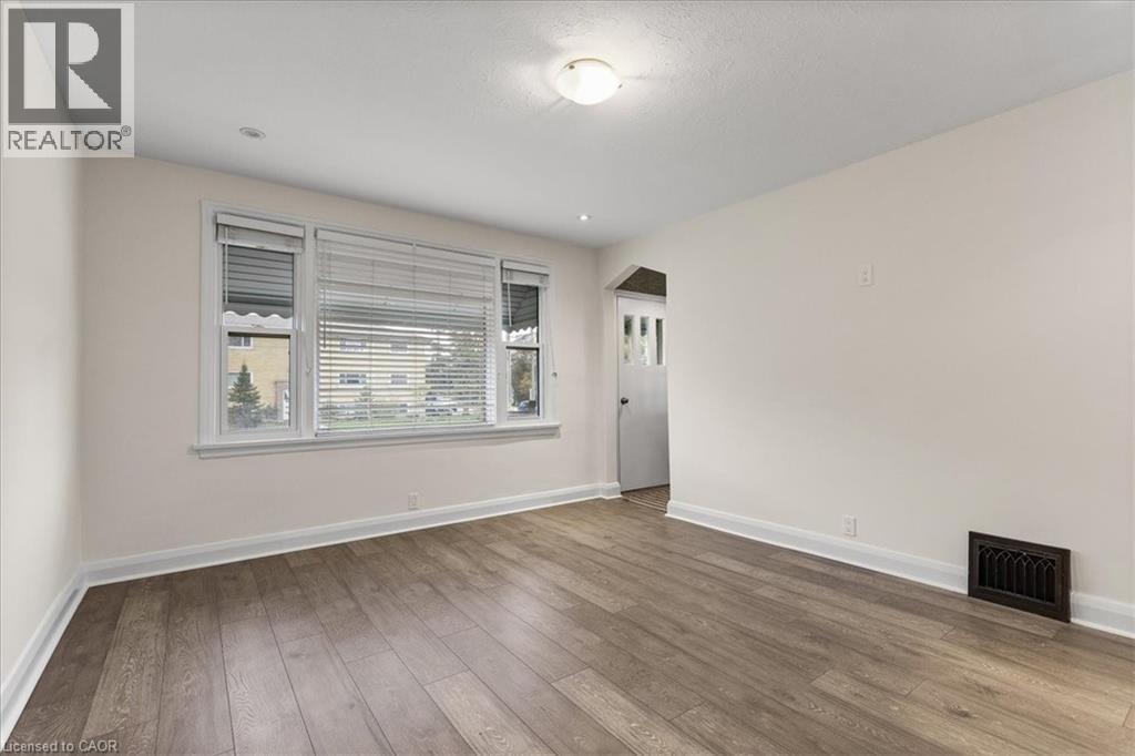 388 Lancaster Street W, Kitchener, Ontario  N2H 4V7 - Photo 9 - 40784392