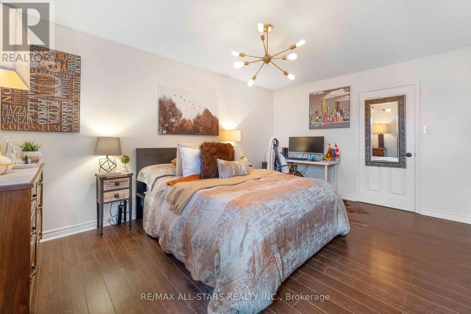 39 Kyle Crescent, Georgina, Ontario  L4P 3P5 - Photo 22 - N12545478