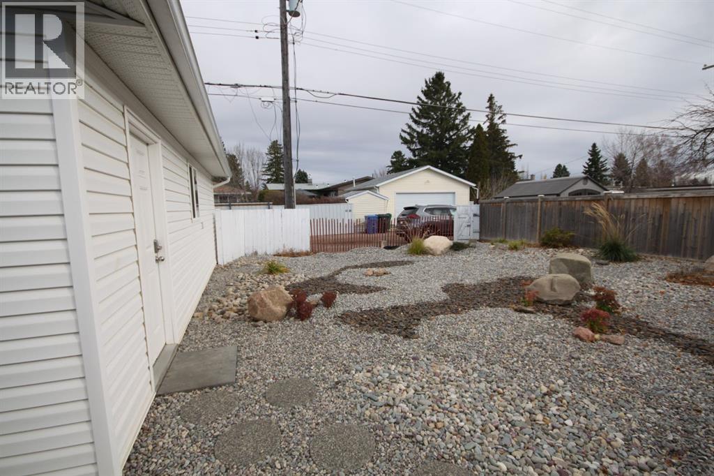 1023 29a Street S, Lethbridge, Alberta  T1K 2X8 - Photo 37 - A2268353