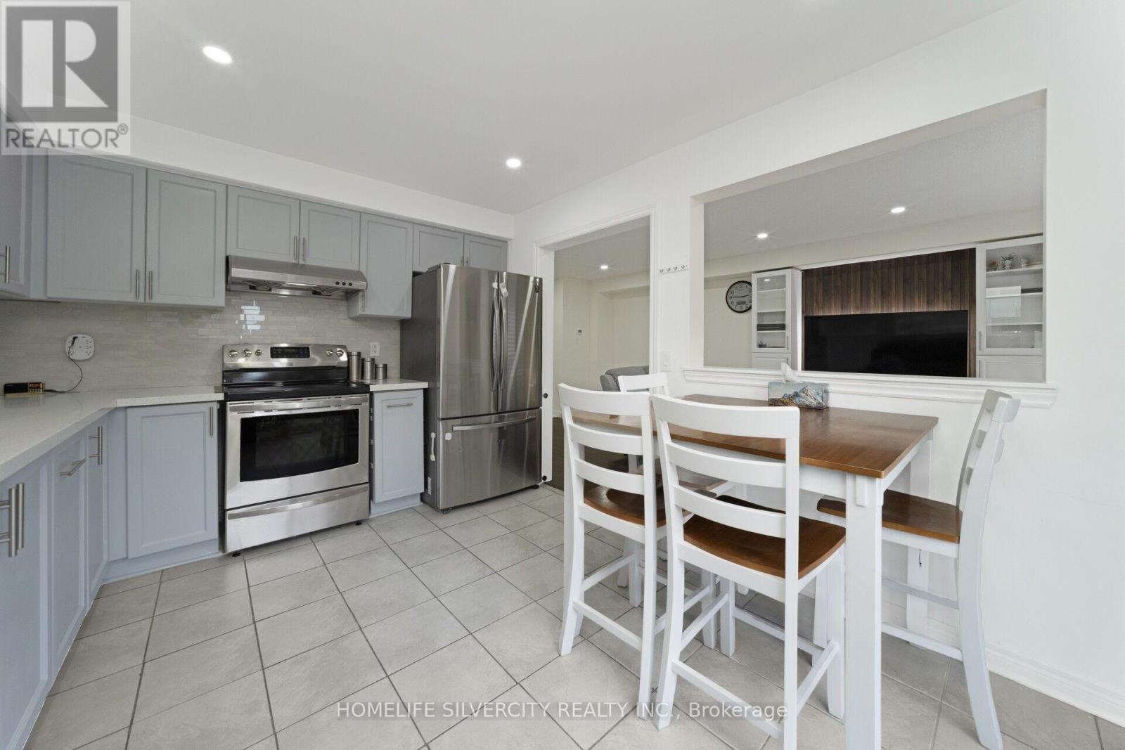 15 Diploma Drive, Brampton, Ontario  L6P 1M3 - Photo 15 - W12525328