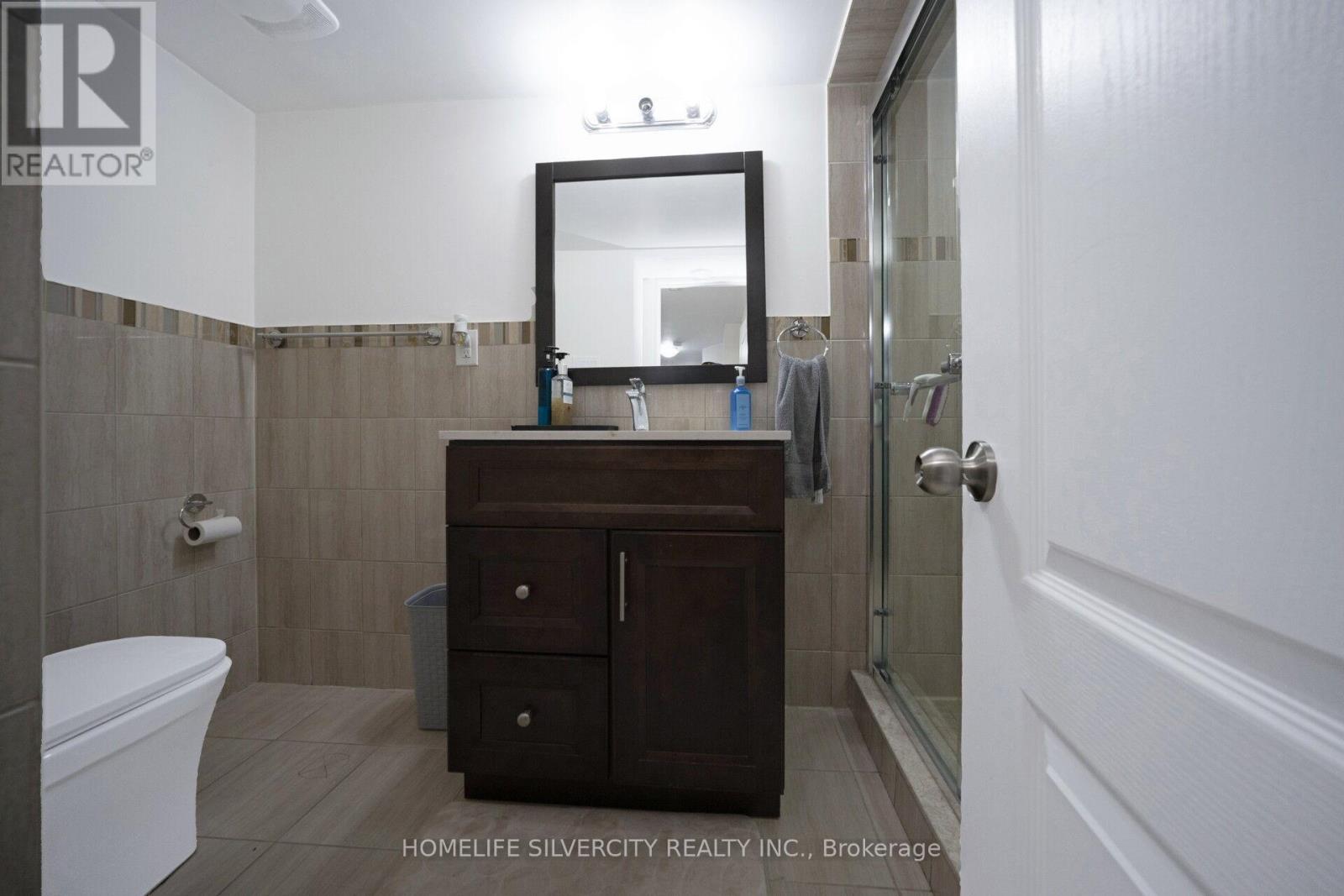 15 Diploma Drive, Brampton, Ontario  L6P 1M3 - Photo 33 - W12525328