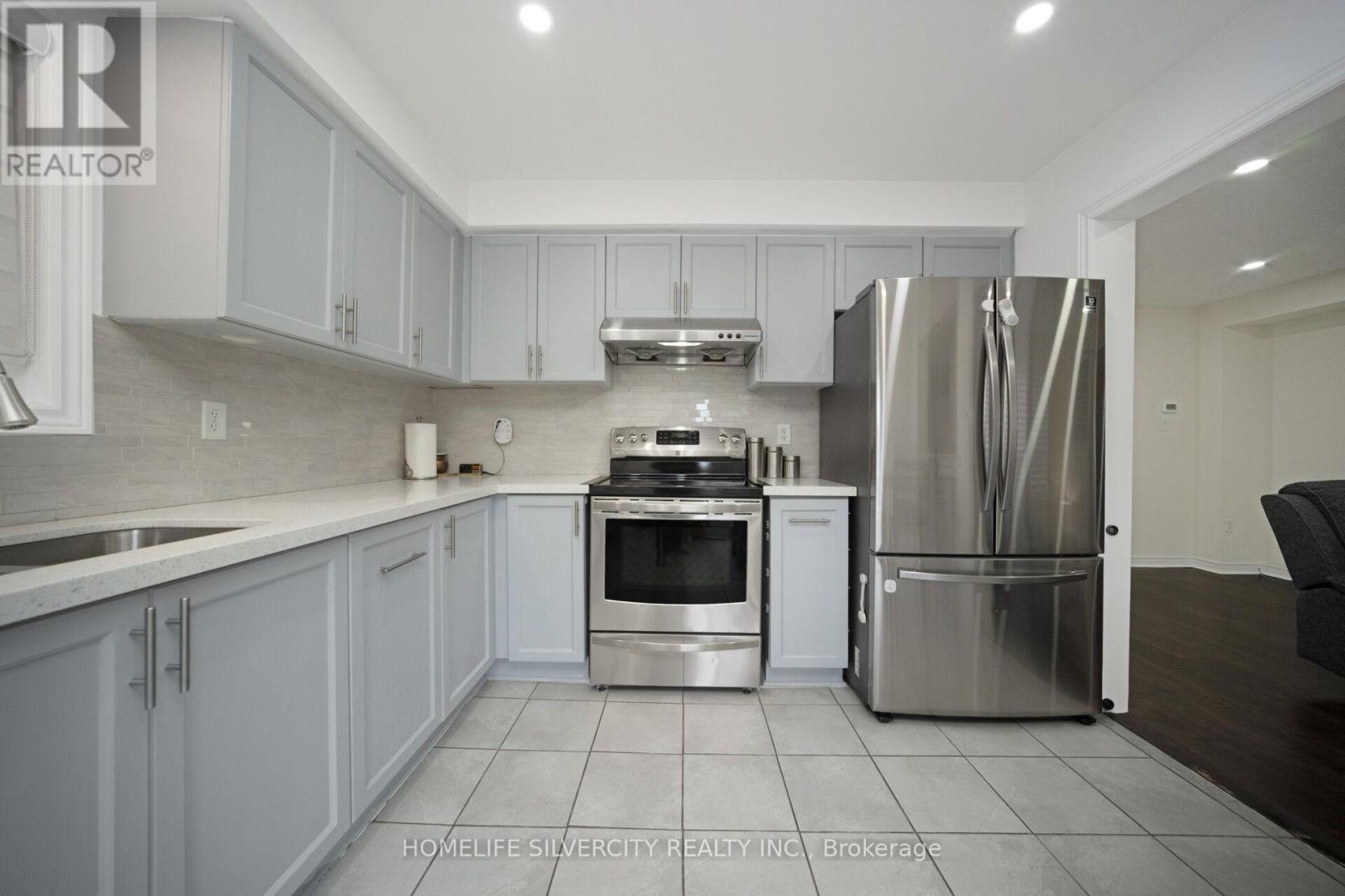 15 Diploma Drive, Brampton, Ontario  L6P 1M3 - Photo 16 - W12525328