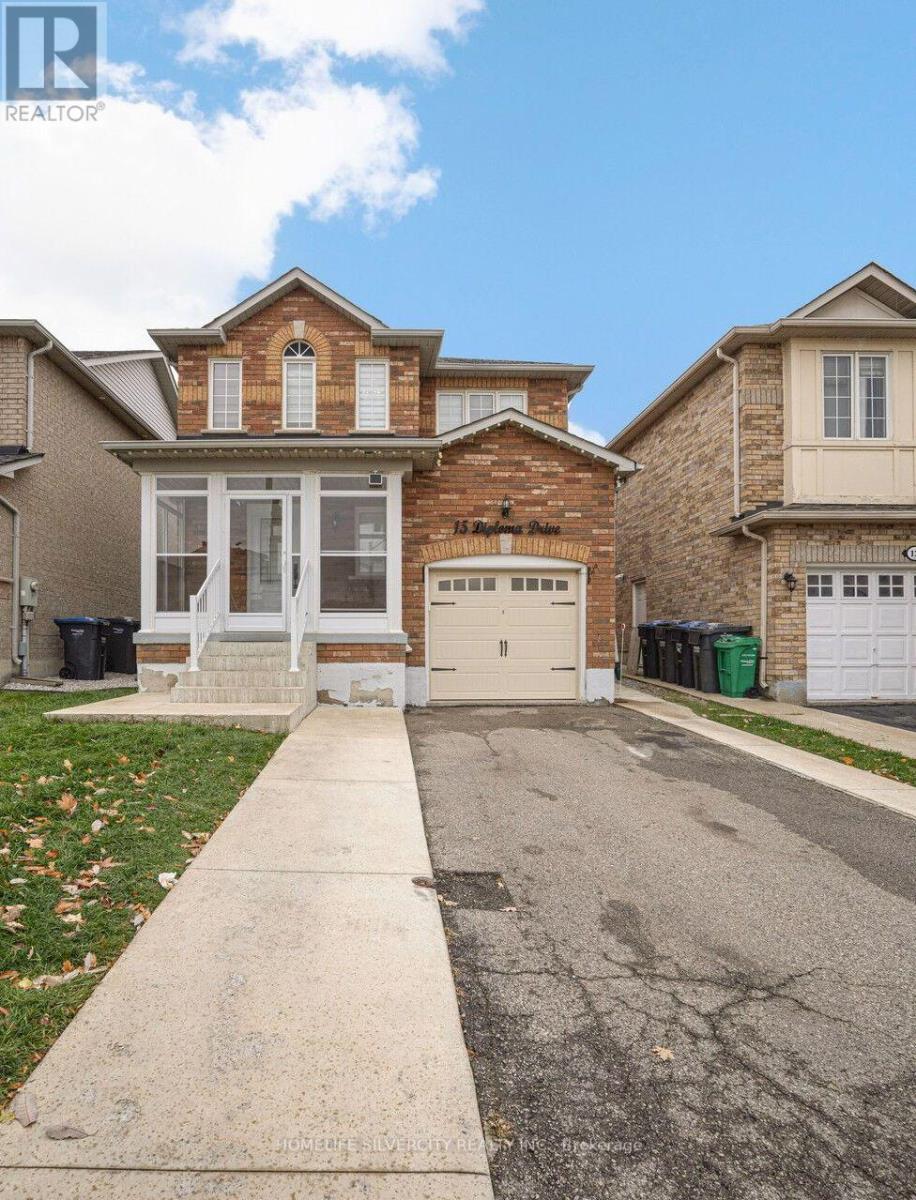 15 Diploma Drive, Brampton, Ontario  L6P 1M3 - Photo 3 - W12525328