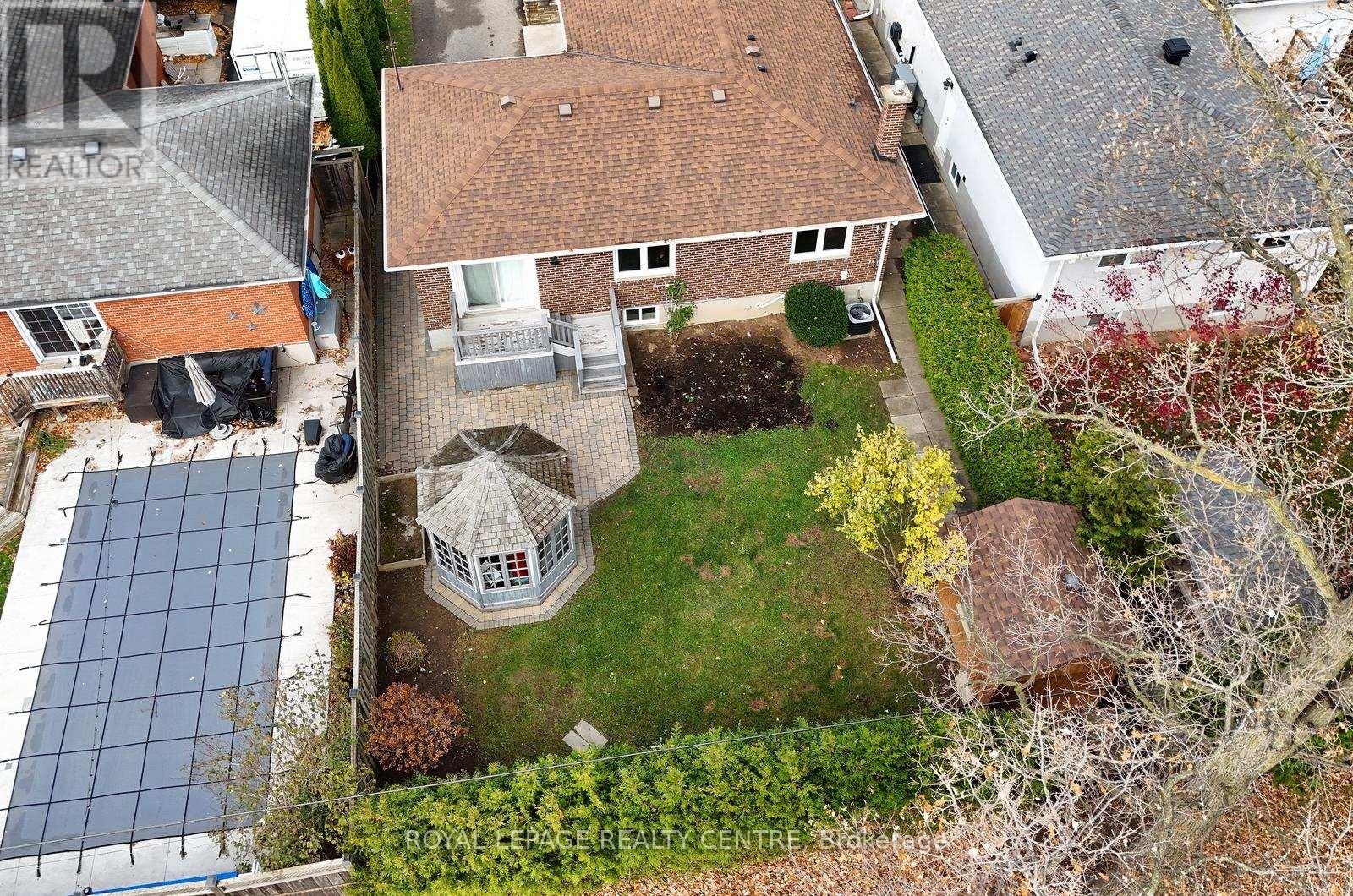 1416 Monaghan Circle, Mississauga, Ontario  L5C 1R8 - Photo 39 - W12537484