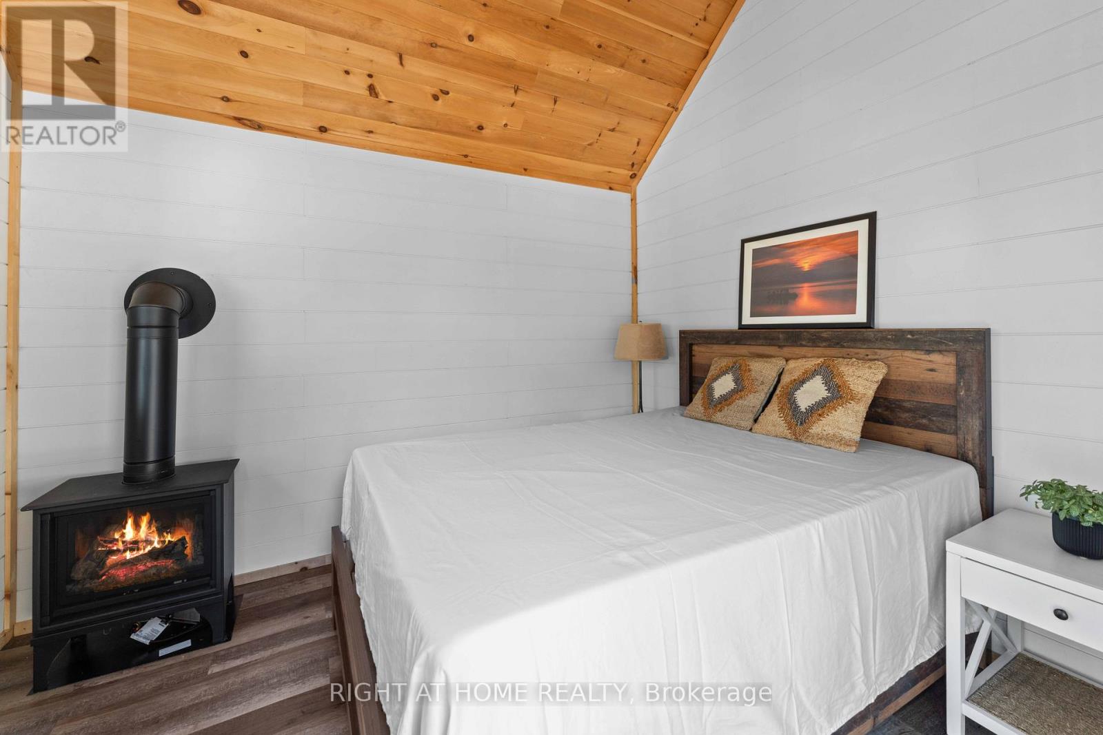 592 Moccasin Lake Road, Brudenell, Ontario  K0J 2E0 - Photo 14 - X12271937