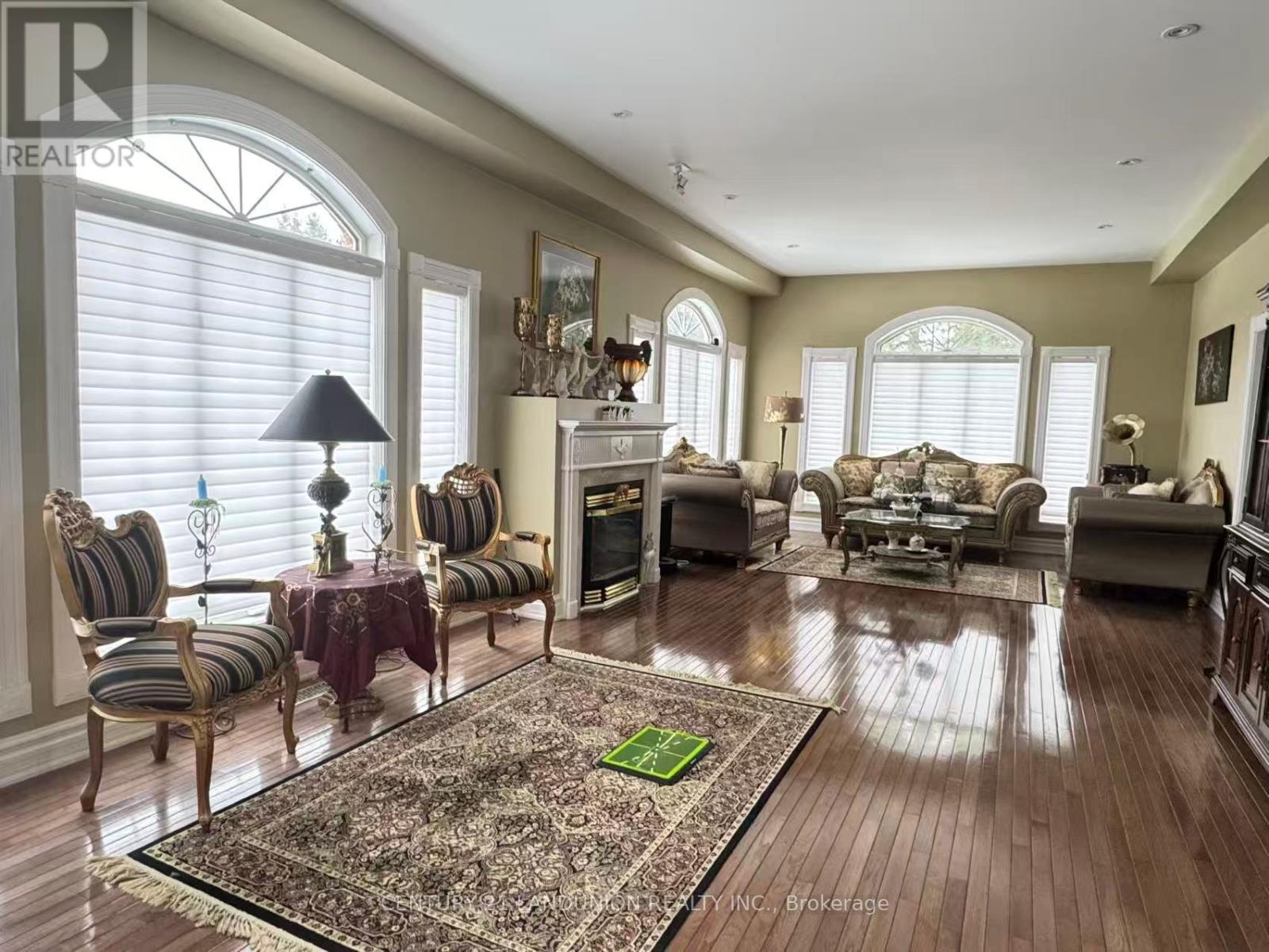 5 Dafoe Court, Aurora, Ontario L4G 7C8 - Photo 11 - N12540780