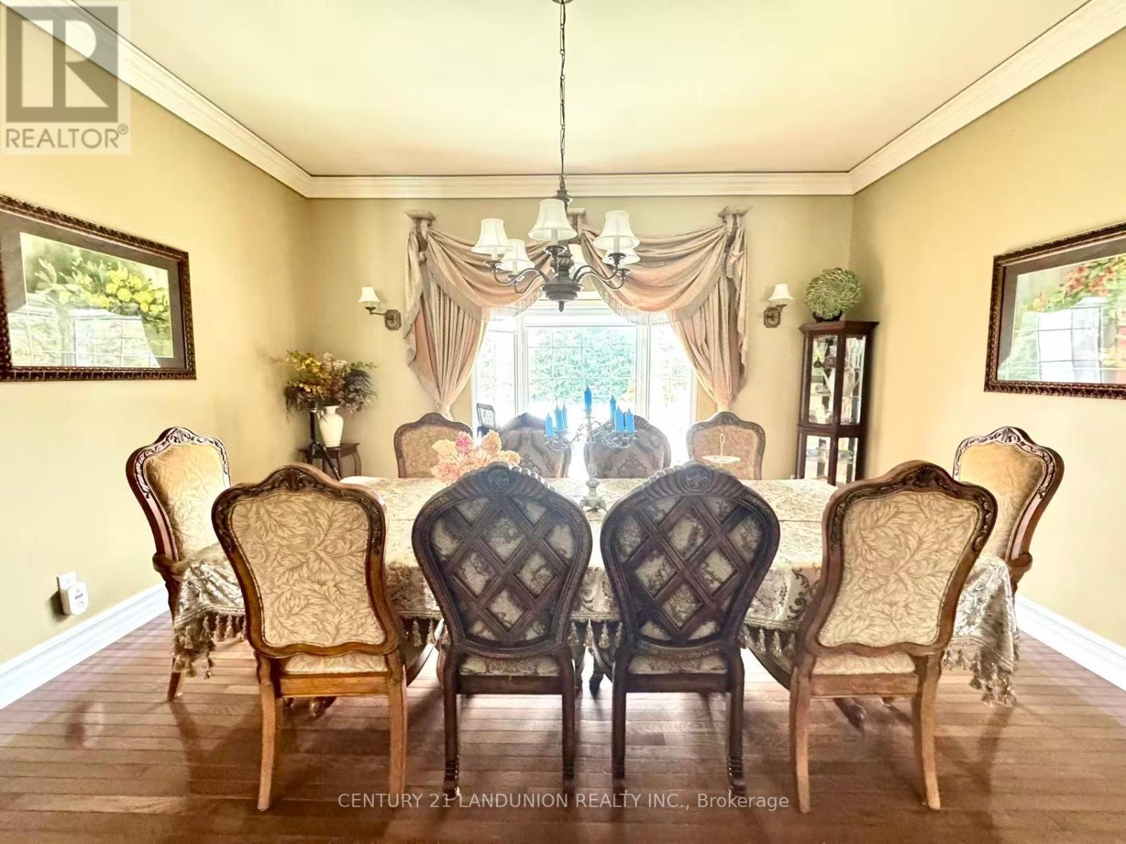 5 Dafoe Court, Aurora, Ontario L4G 7C8 - Photo 13 - N12540780