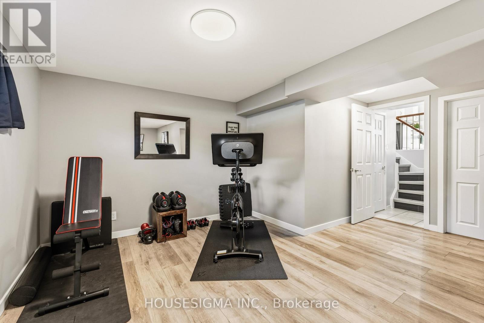 427 Lolita Gardens, Mississauga, Ontario  L5A 2A8 - Photo 20 - W12539874