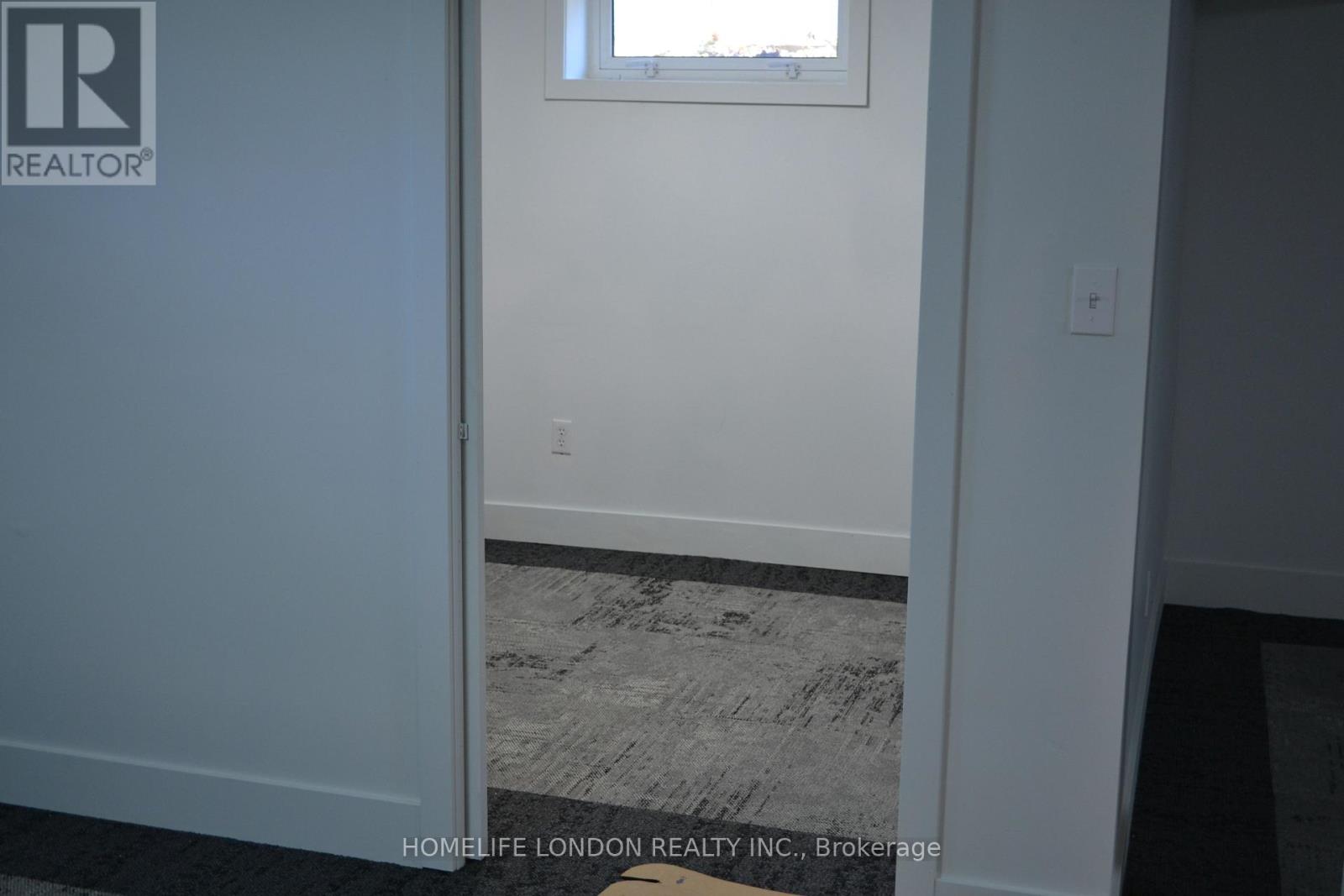 10420 Talbotville Gore Road S, Southwold, Ontario  N5P 3T2 - Photo 20 - X12530172