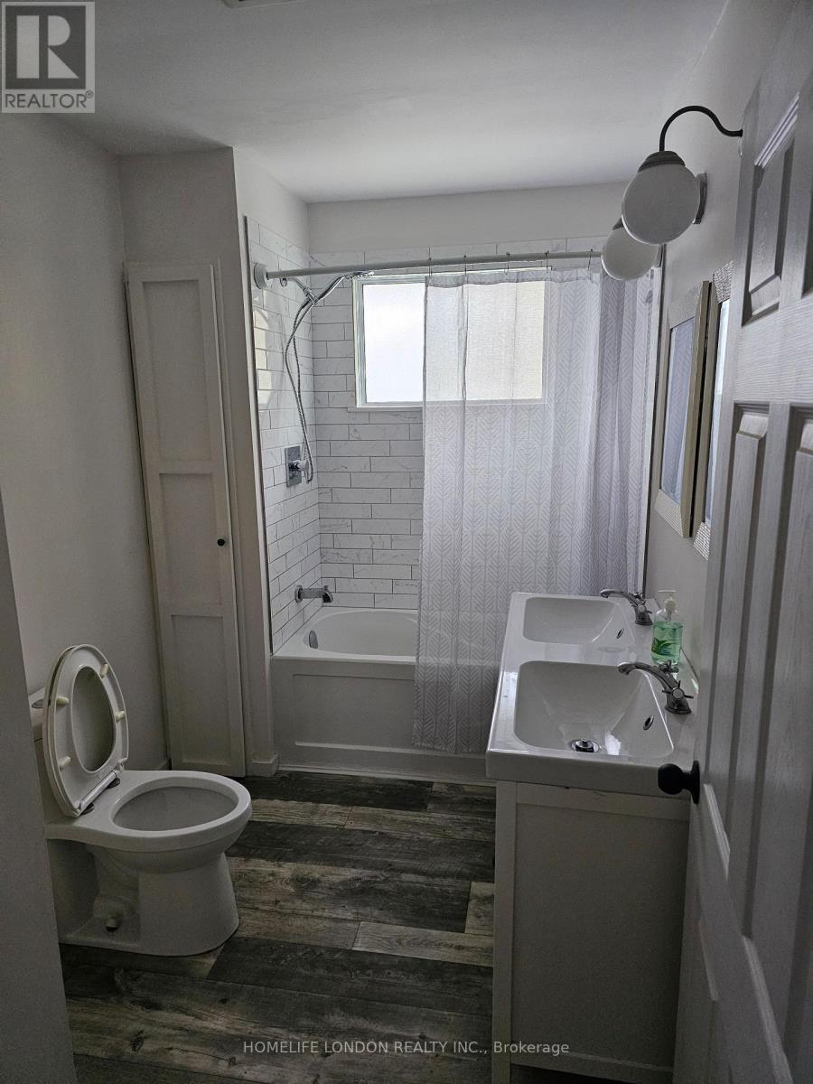 10420 Talbotville Gore Road S, Southwold, Ontario  N5P 3T2 - Photo 36 - X12530172