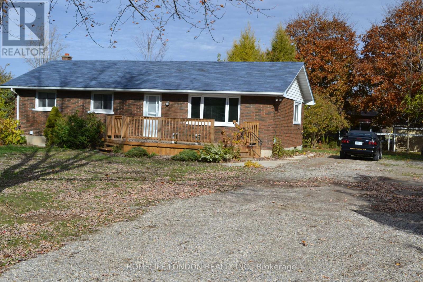 10420 Talbotville Gore Road S, Southwold, Ontario  N5P 3T2 - Photo 34 - X12530172