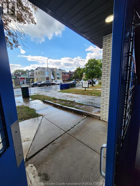 1598 Ouellette Avenue Unit# 1, Windsor, Ontario  N8X 1K7 - Photo 3 - 25024609