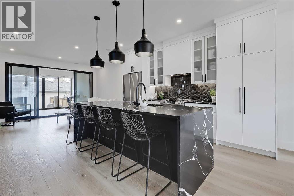 1440 26a Street Sw, Calgary, Alberta  T3C 1K8 - Photo 5 - A2242191