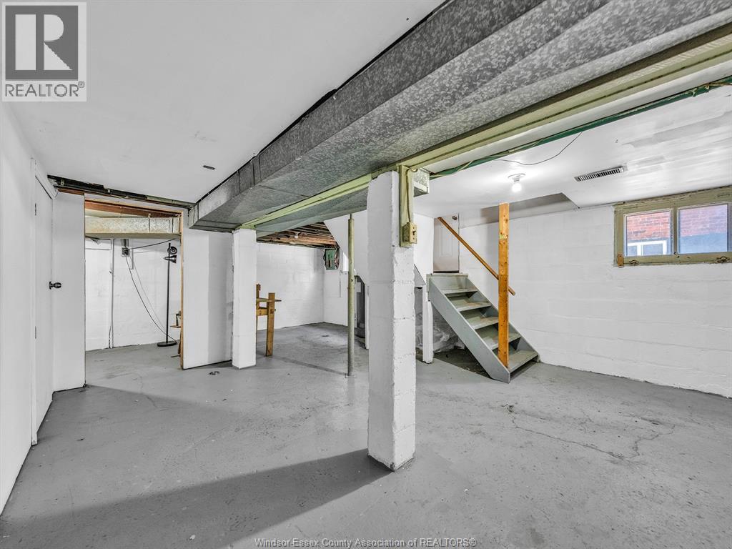 943 Pillette Road, Windsor, Ontario  N8Y 3B7 - Photo 17 - 25028856