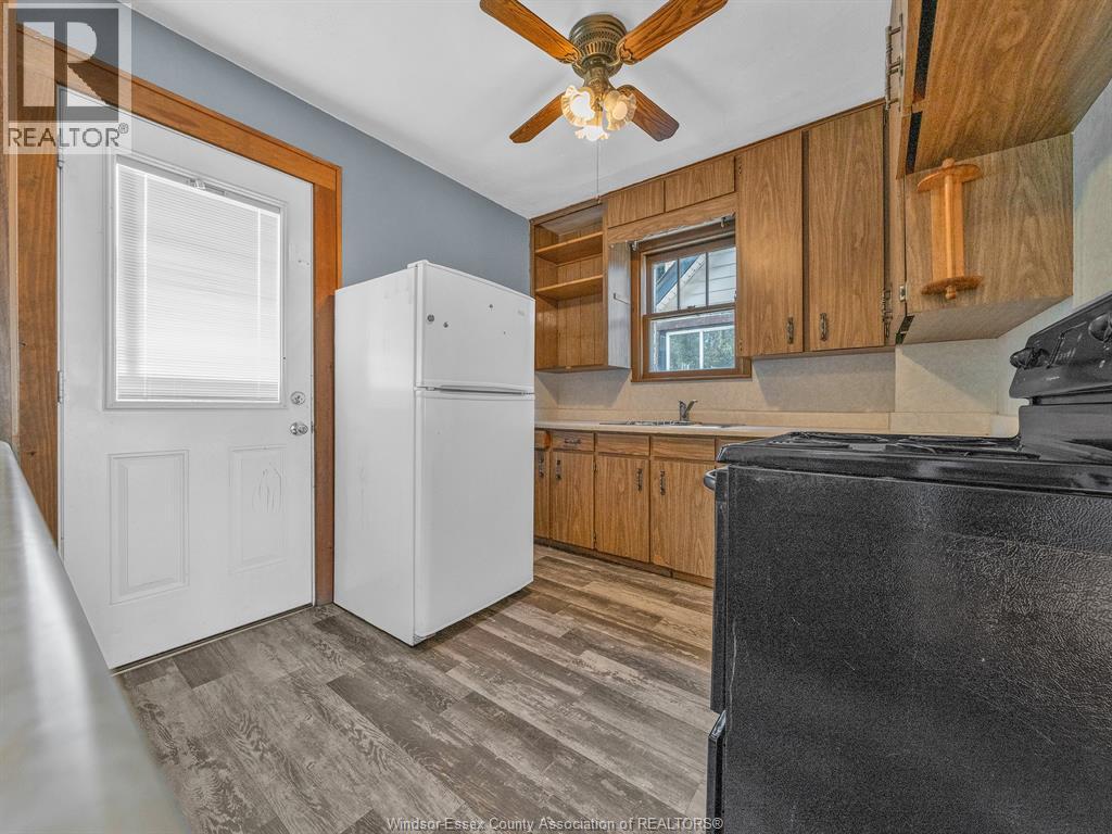 943 Pillette Road, Windsor, Ontario  N8Y 3B7 - Photo 12 - 25028856