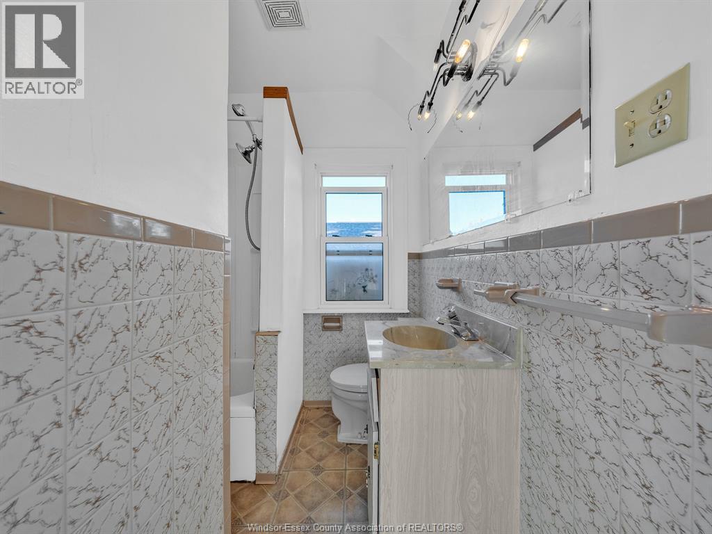 943 Pillette Road, Windsor, Ontario  N8Y 3B7 - Photo 16 - 25028856