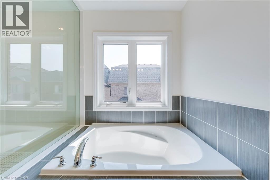 3914 Leonardo Street, Burlington, Ontario L7M 0Z9 - Photo 12 - 40787601